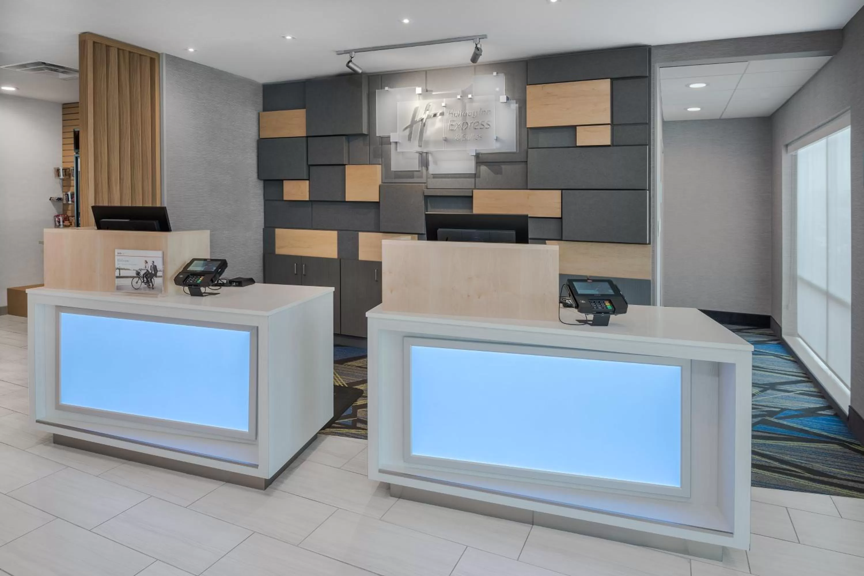 Property building in Holiday Inn Express & Suites Bryan - College Station by IHG