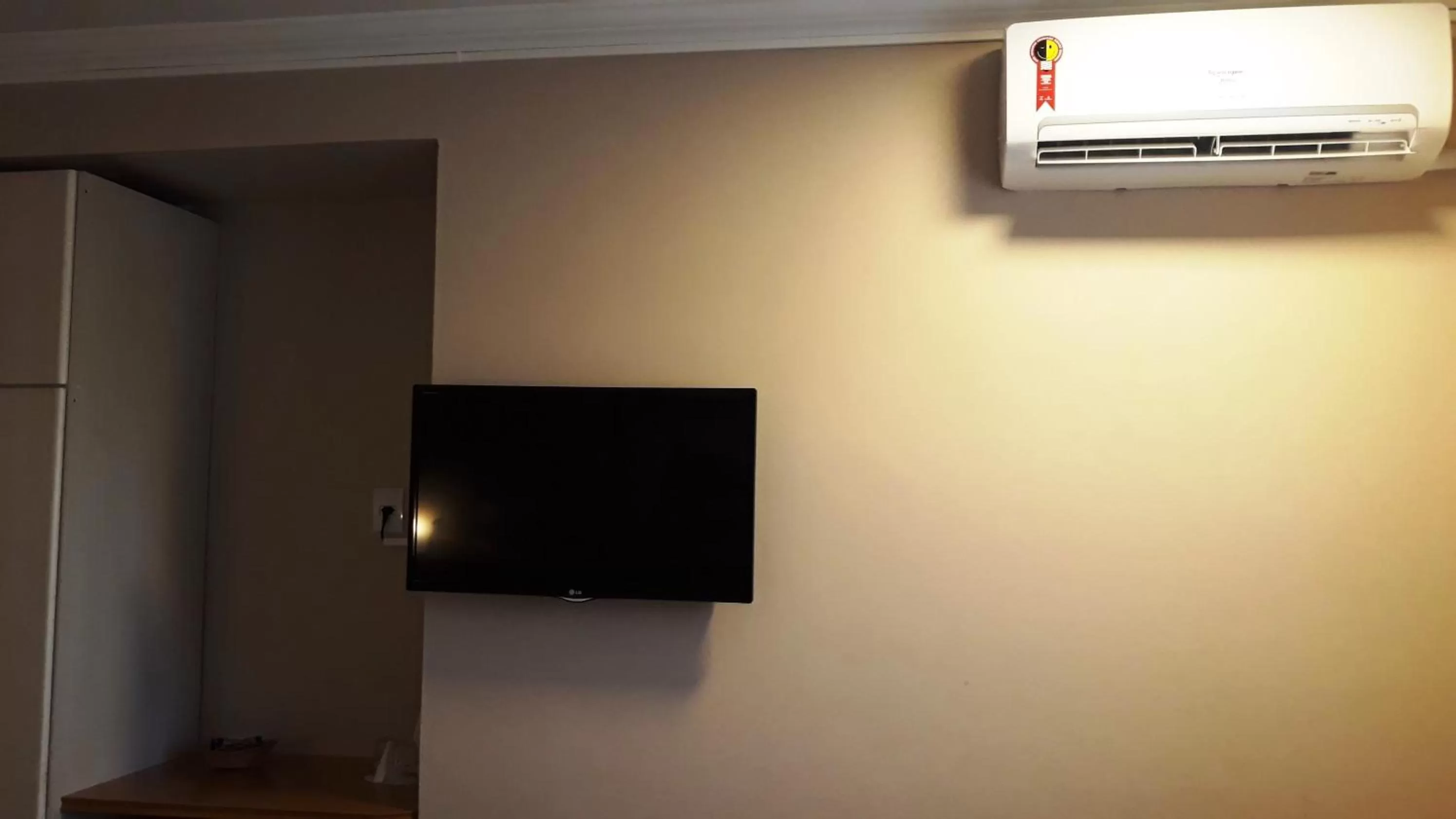 TV and multimedia in Farina Park Hotel