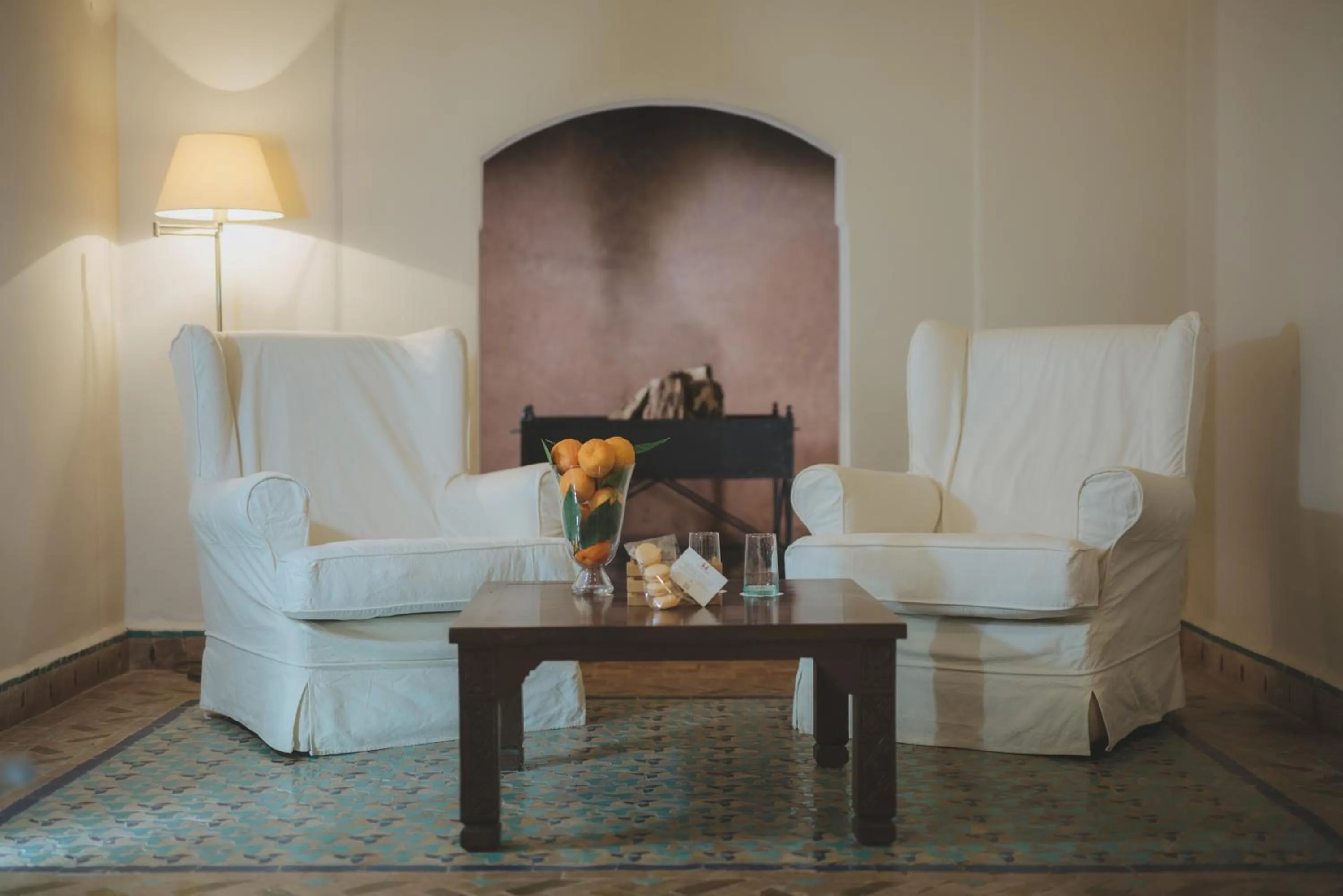 Seating area in Les Deux Tours