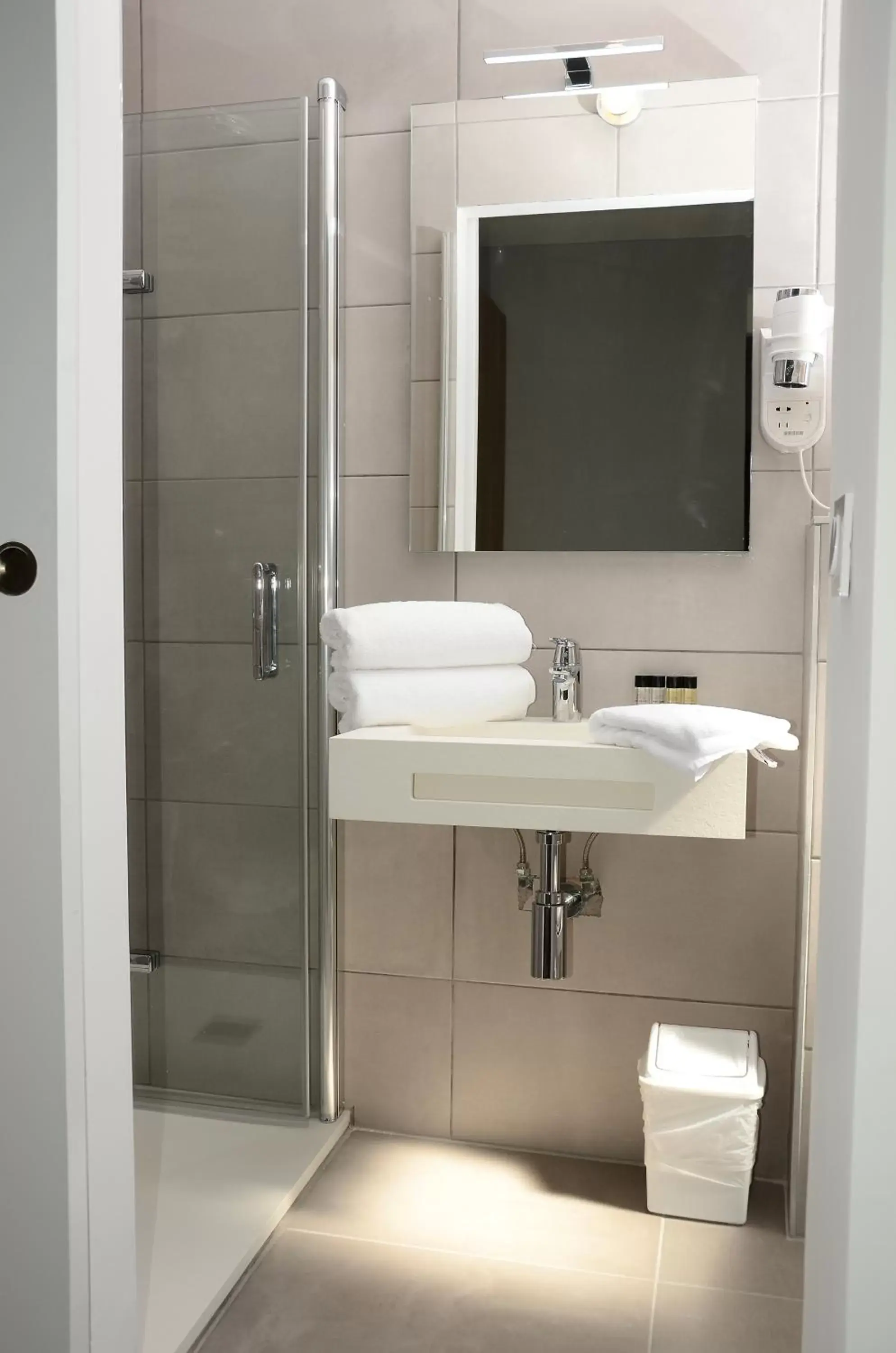 Superior Double Room with Terrace and partial Sea view in Hotel La Voile Superior Double Room with Terrace and partial Sea view in Hotel La Voile