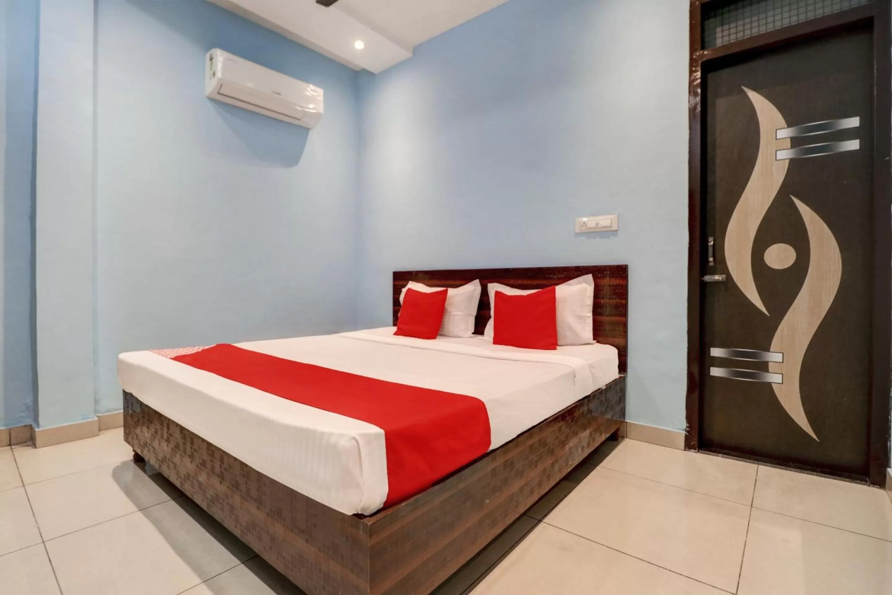 Bedroom, Bed in OYO Flagship 77562 Hotel Kabir