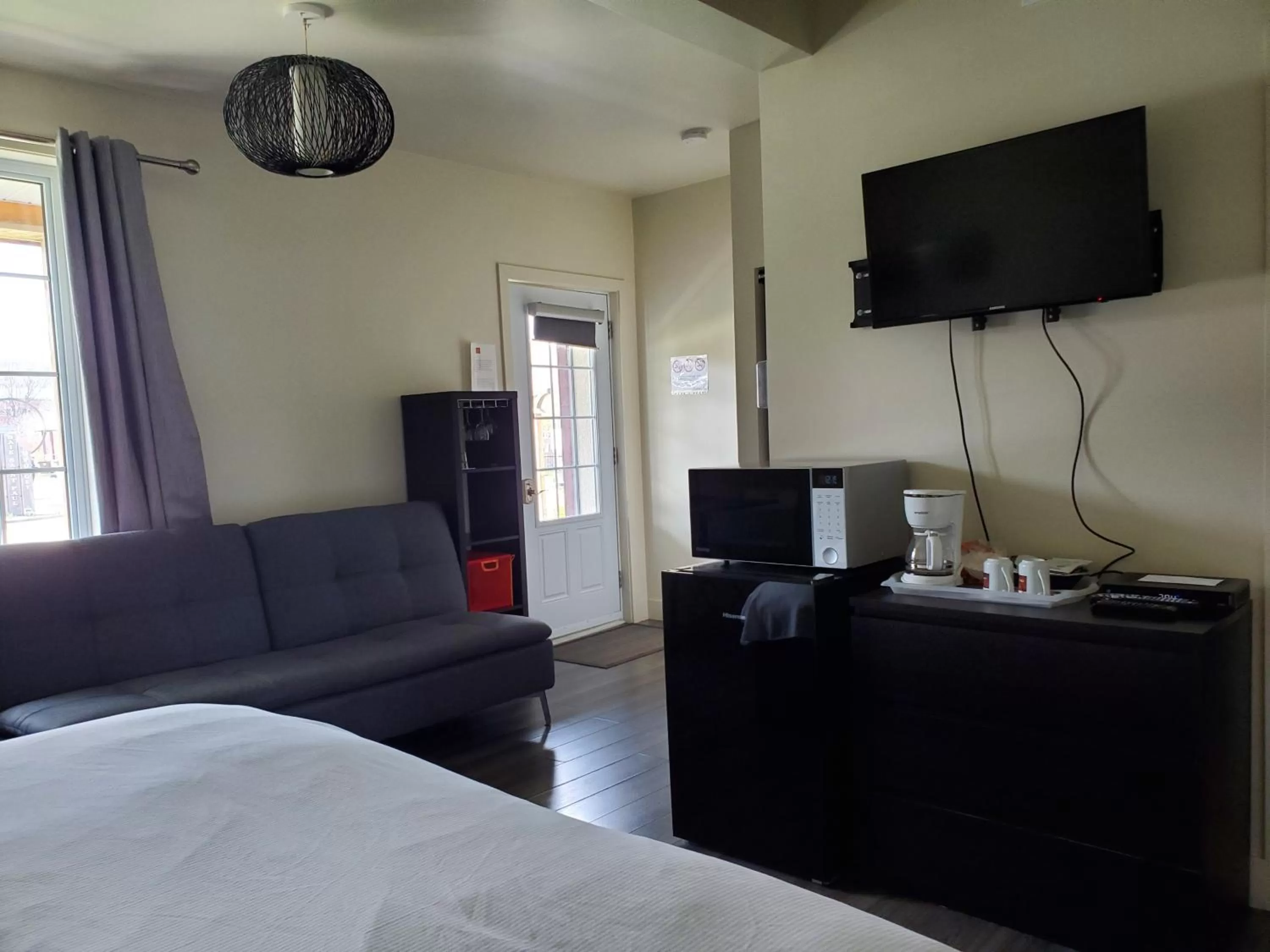 Bed in Orange Bistro