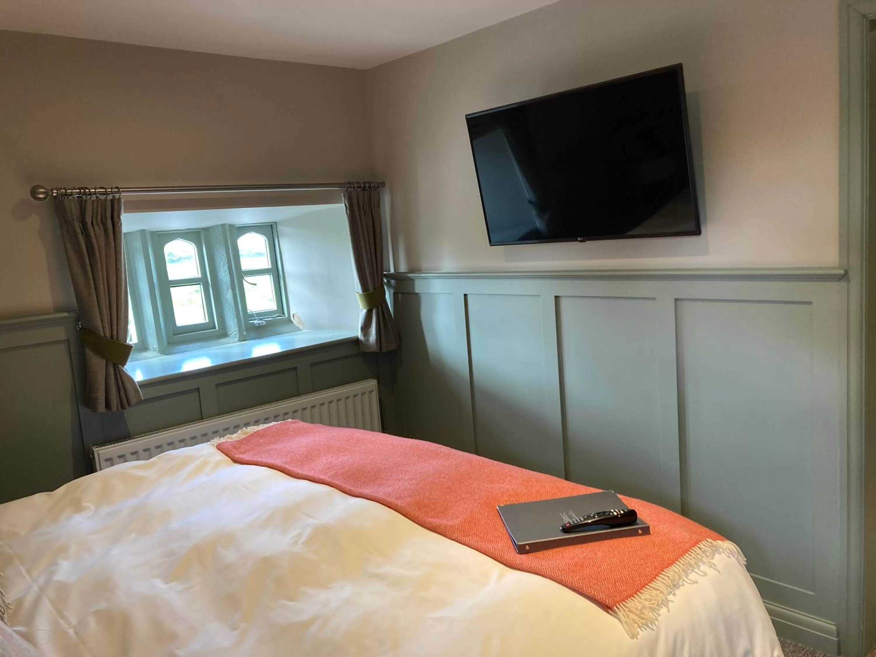 Bed in The Stork Hotel