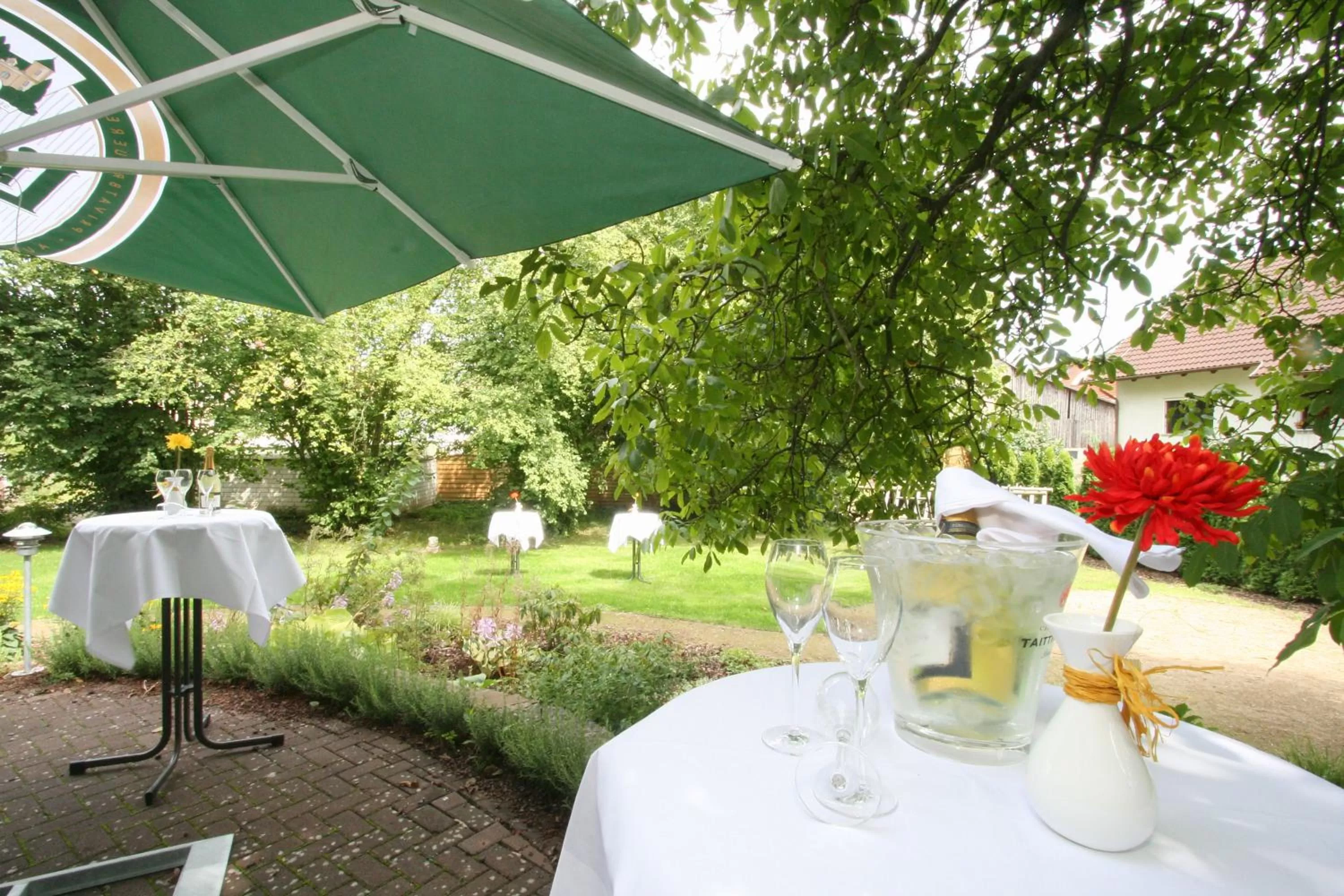 Alcoholic drinks, Restaurant/Places to Eat in Hotel Mühlenhof Lollar