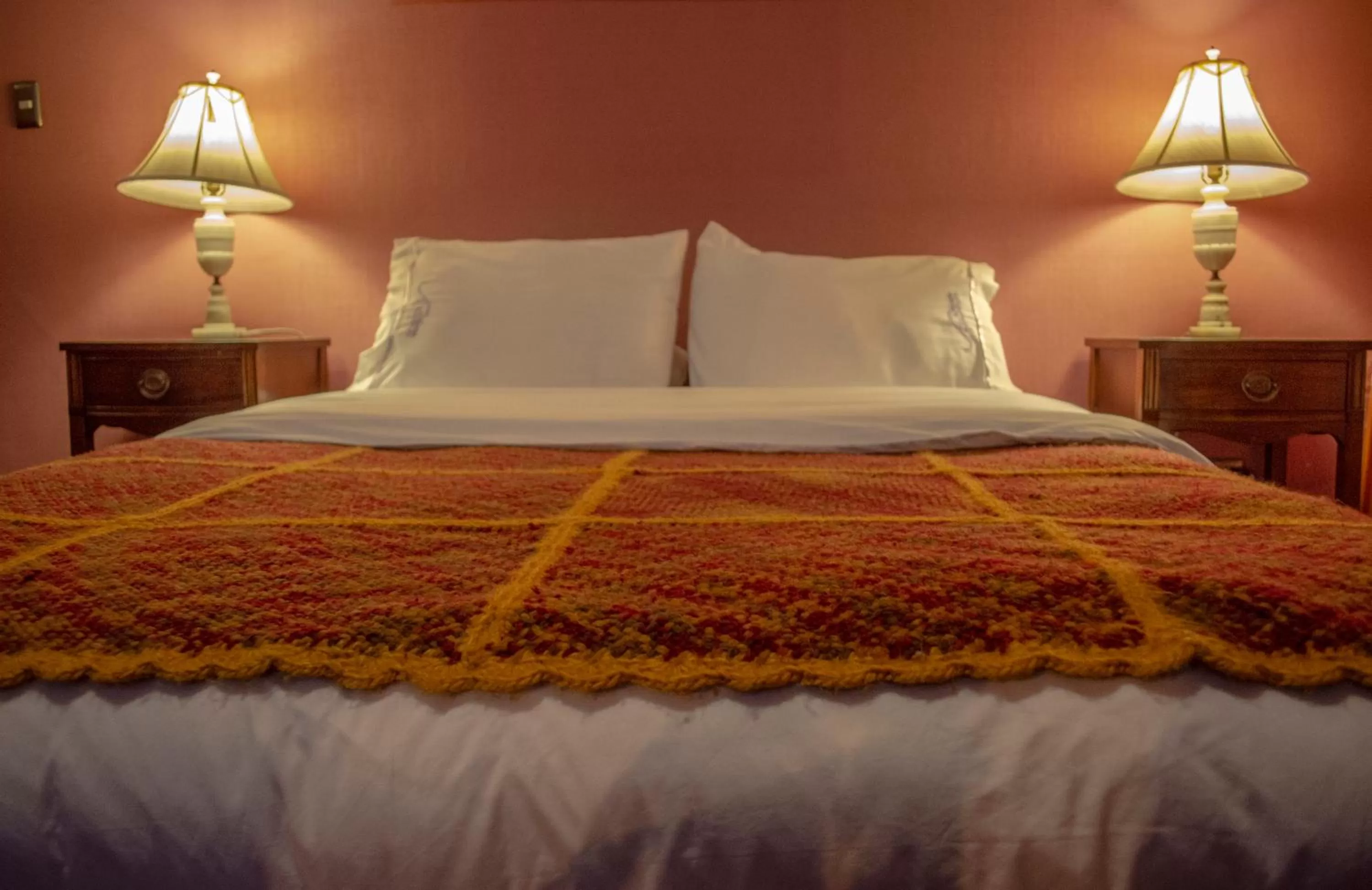 Bed in Hotel Manoir Atkinson