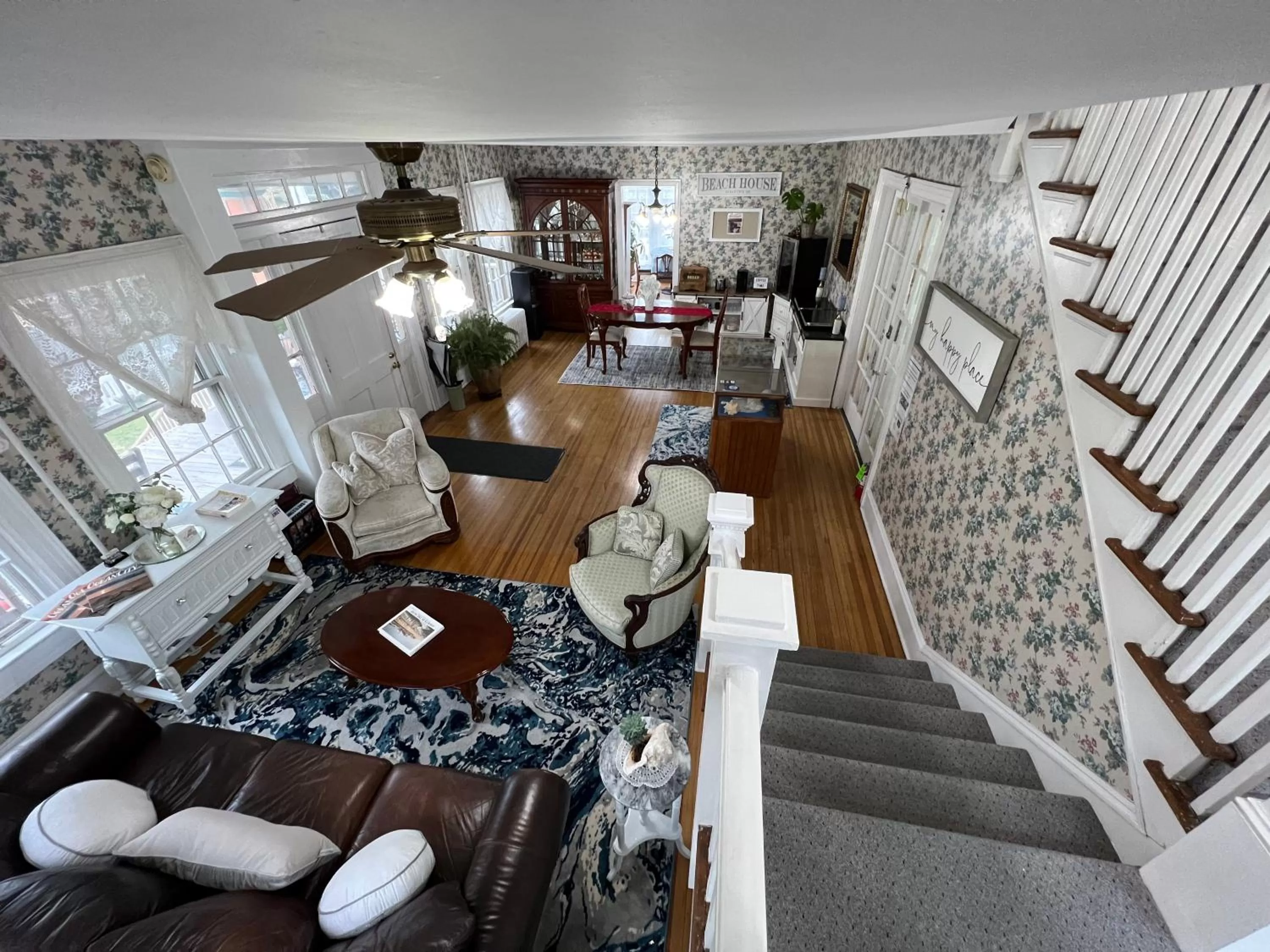 Communal lounge/ TV room, Seating Area in Atlantic House Bed & Breakfast