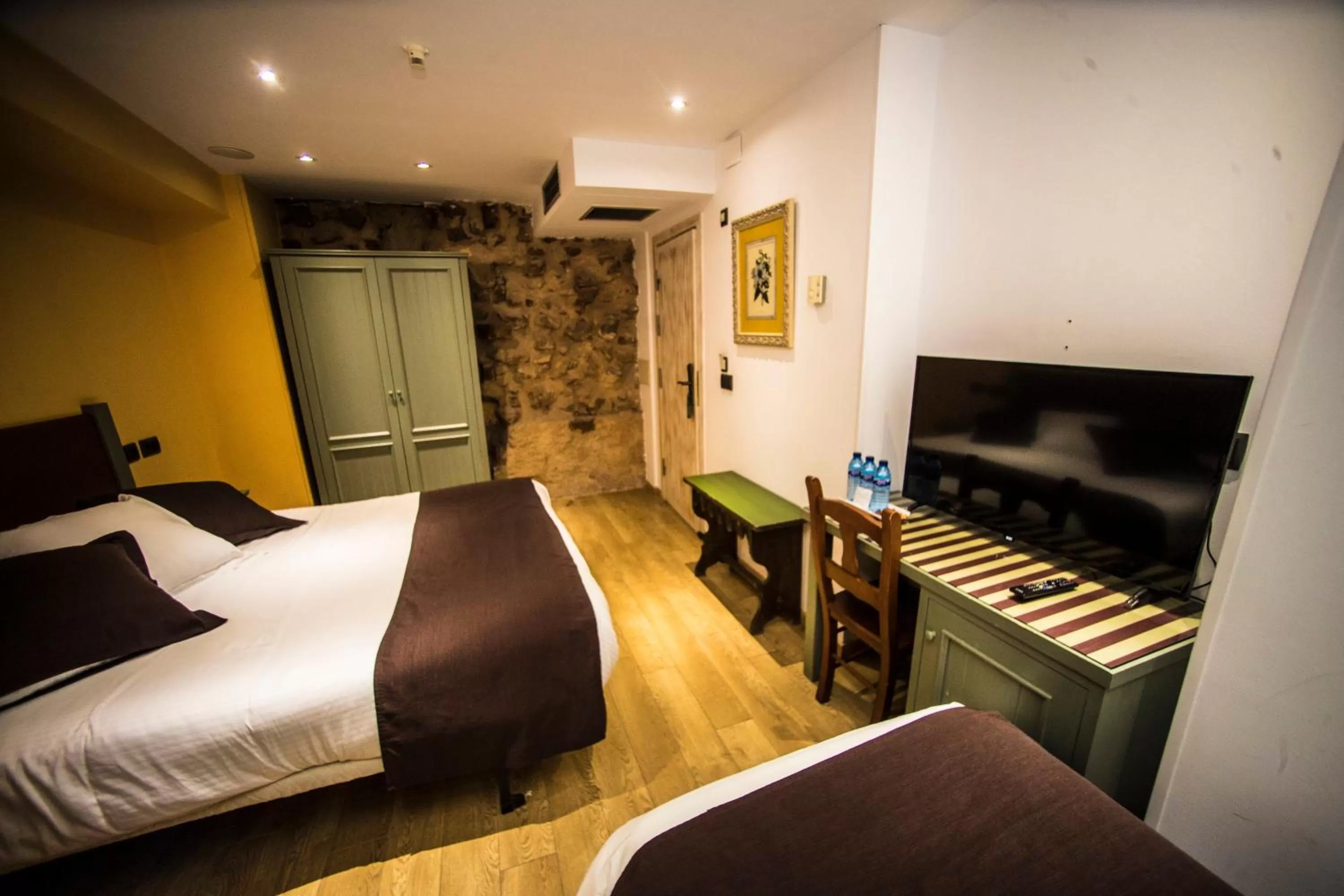 Photo of the whole room, Bed in Boutique Hotel Castilla