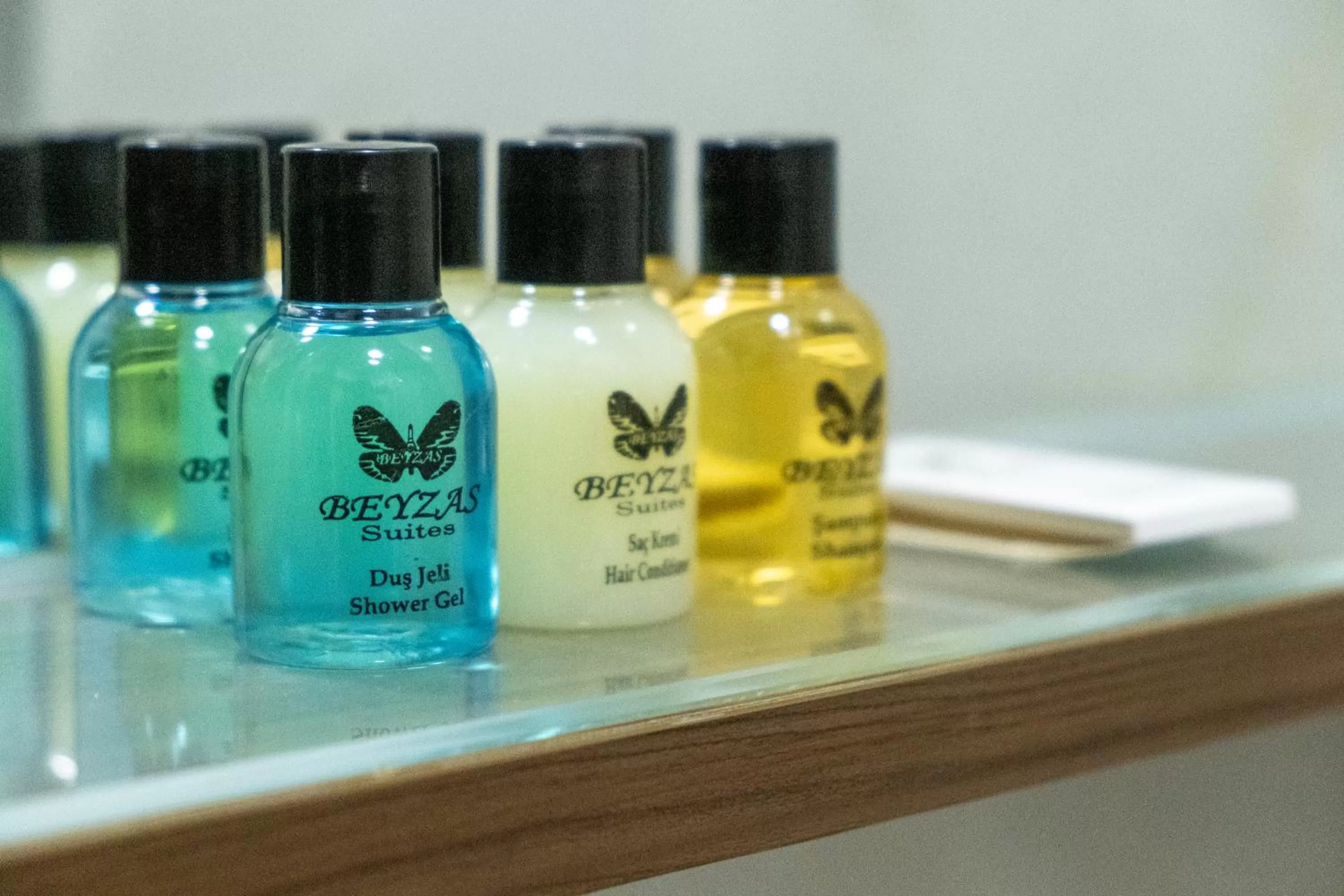 Shower in Beyzas Hotels & Suites