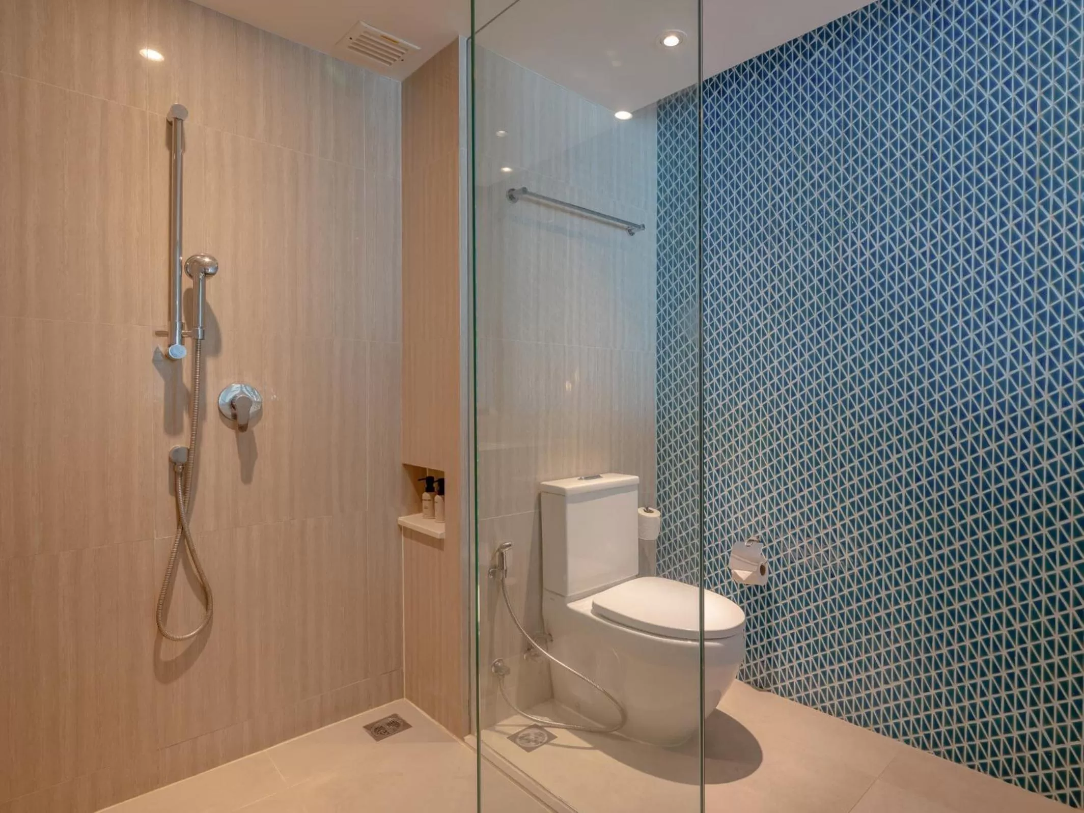 Shower in Amari Koh Samui