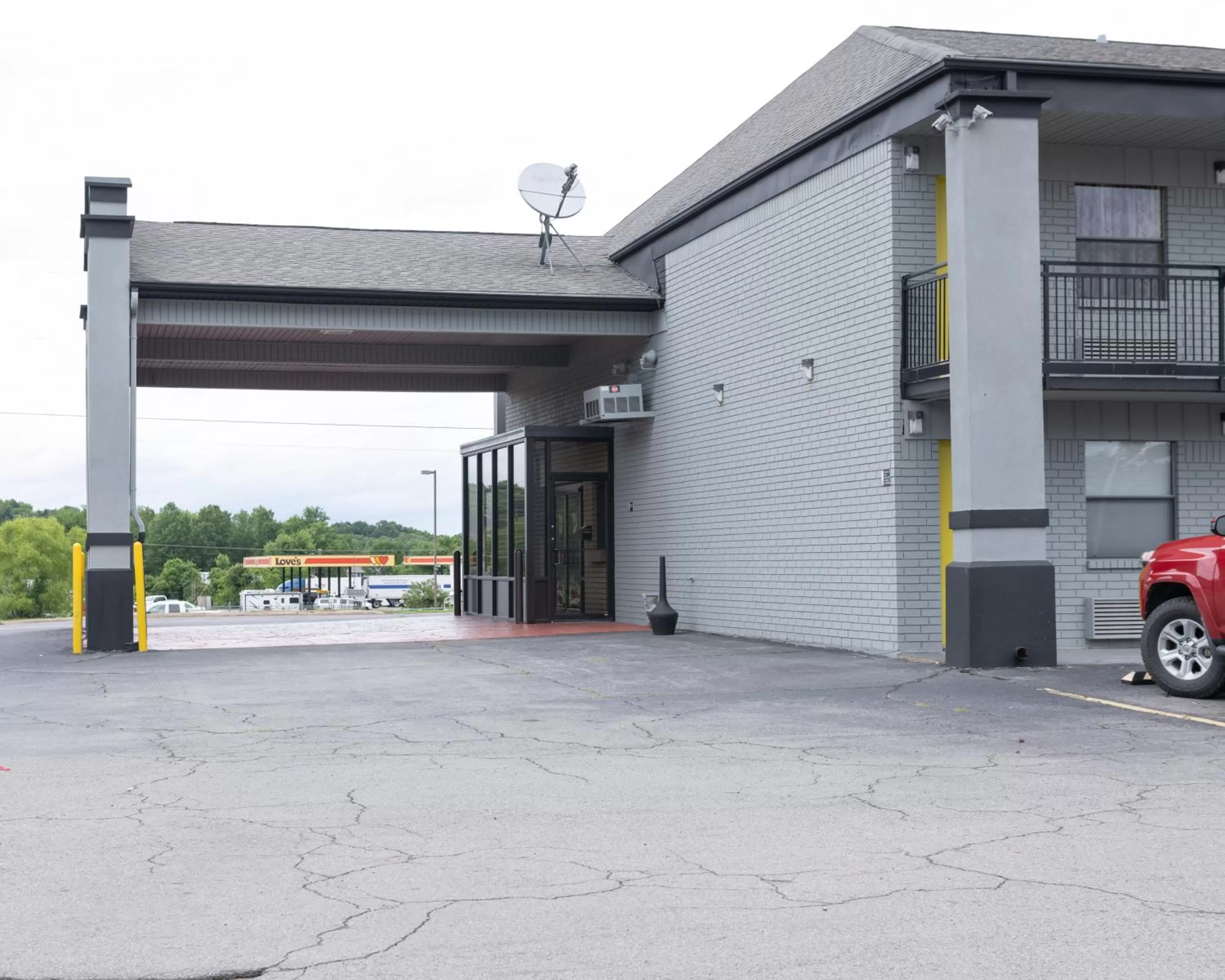 Property Building in Morrilton Inn