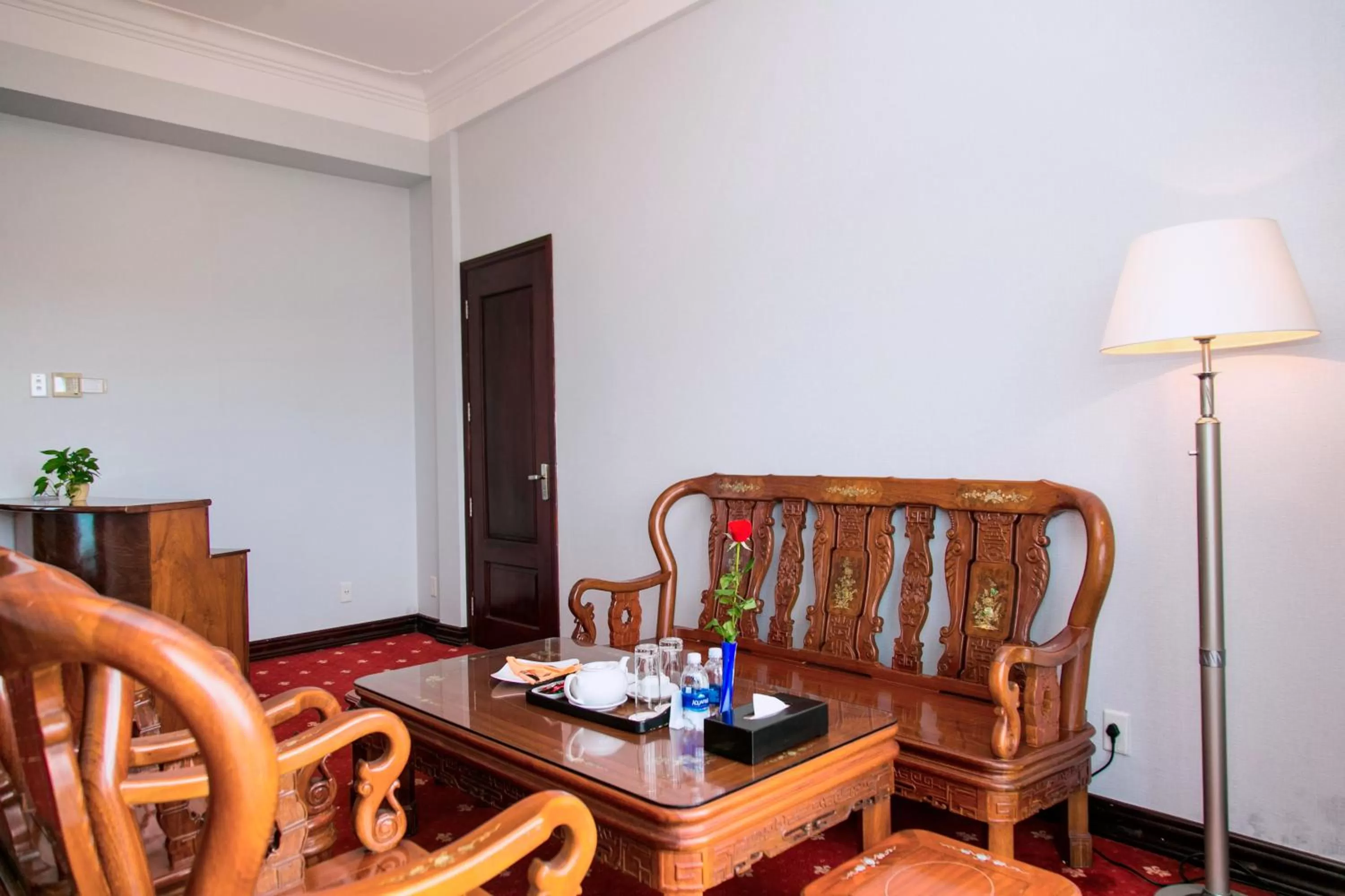 Living room in Seagull Hotel