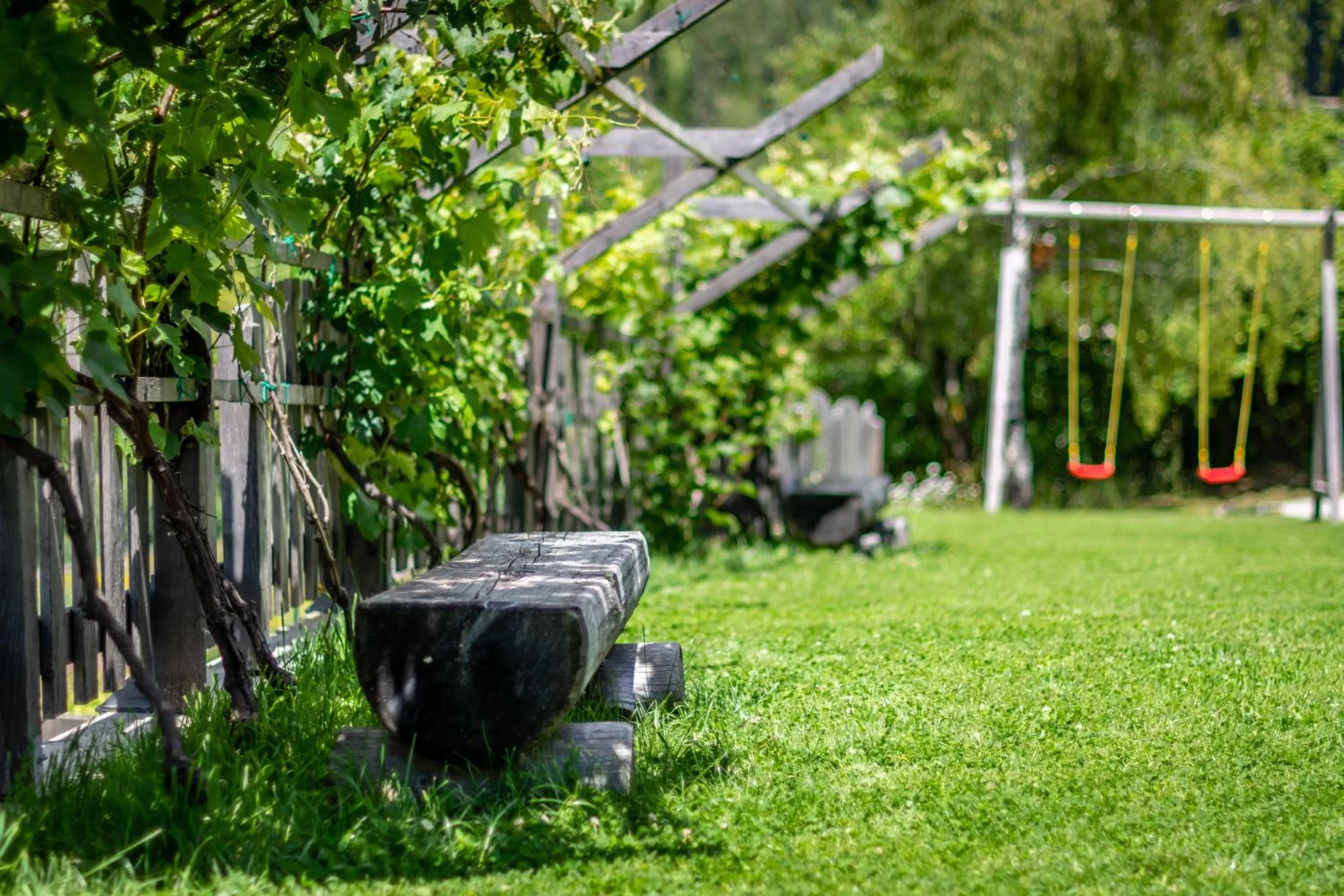 Garden in FORESTO holiday apartments