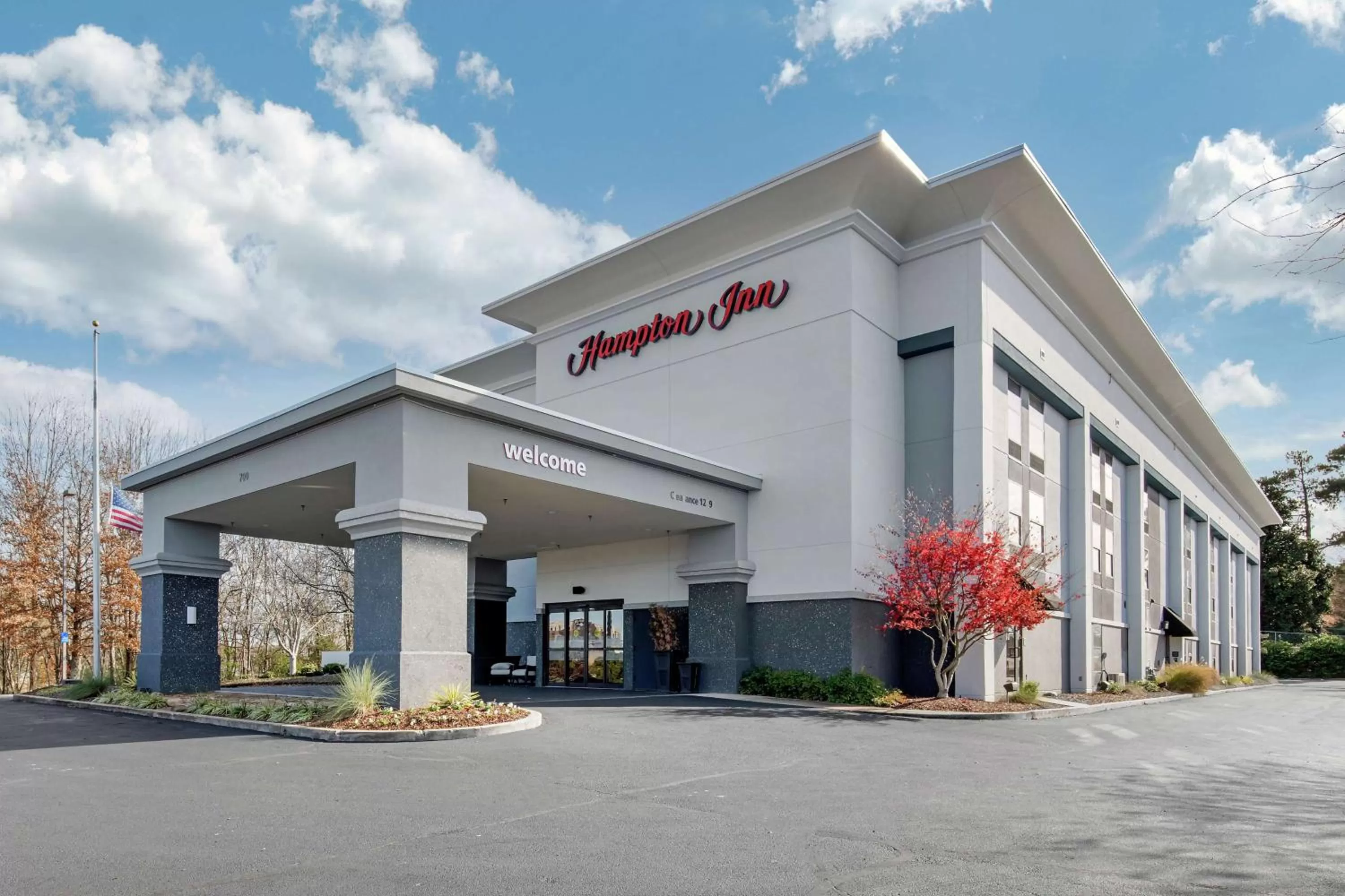 Property building in Hampton Inn Starkville