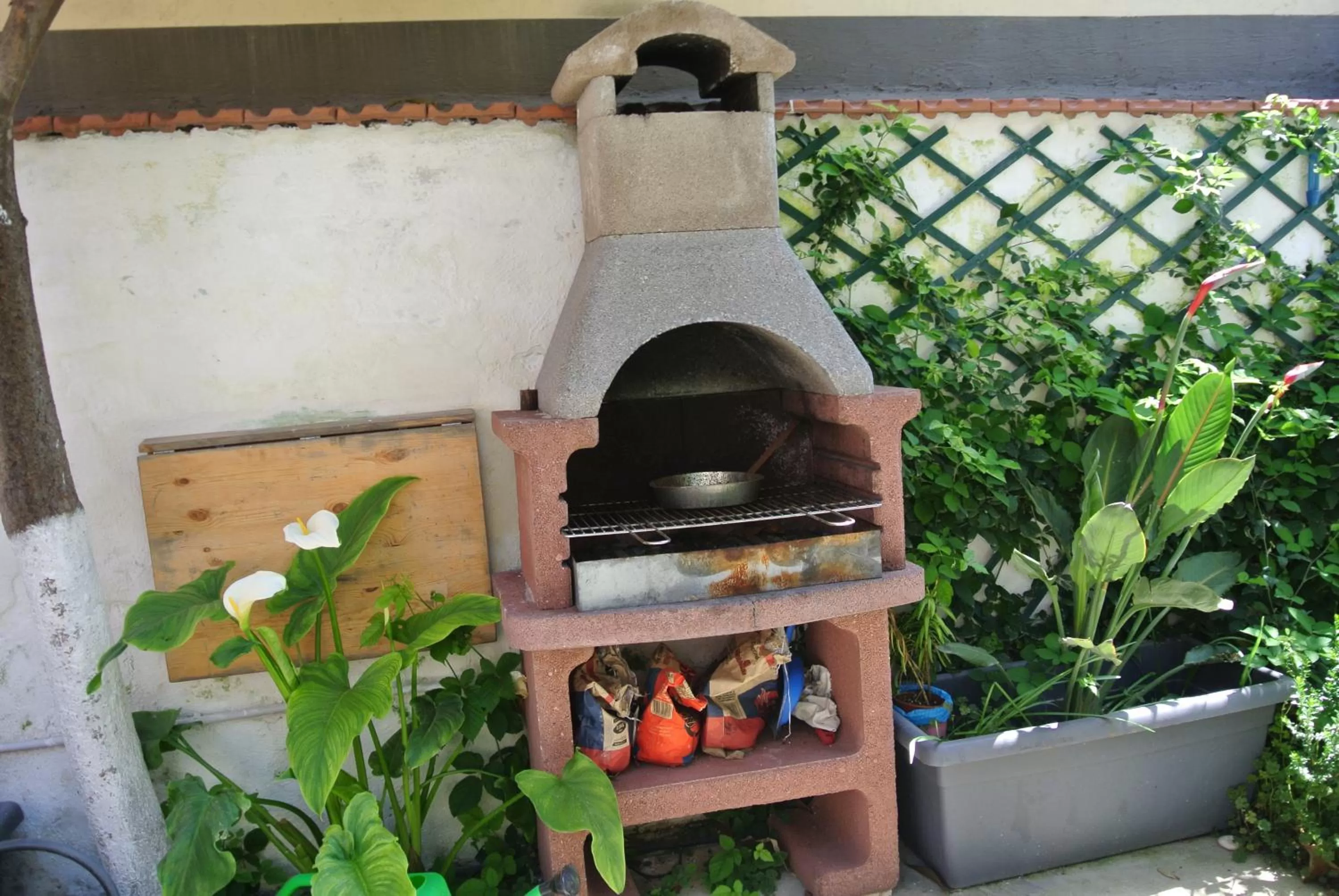 BBQ facilities in B&B La Villetta Palese
