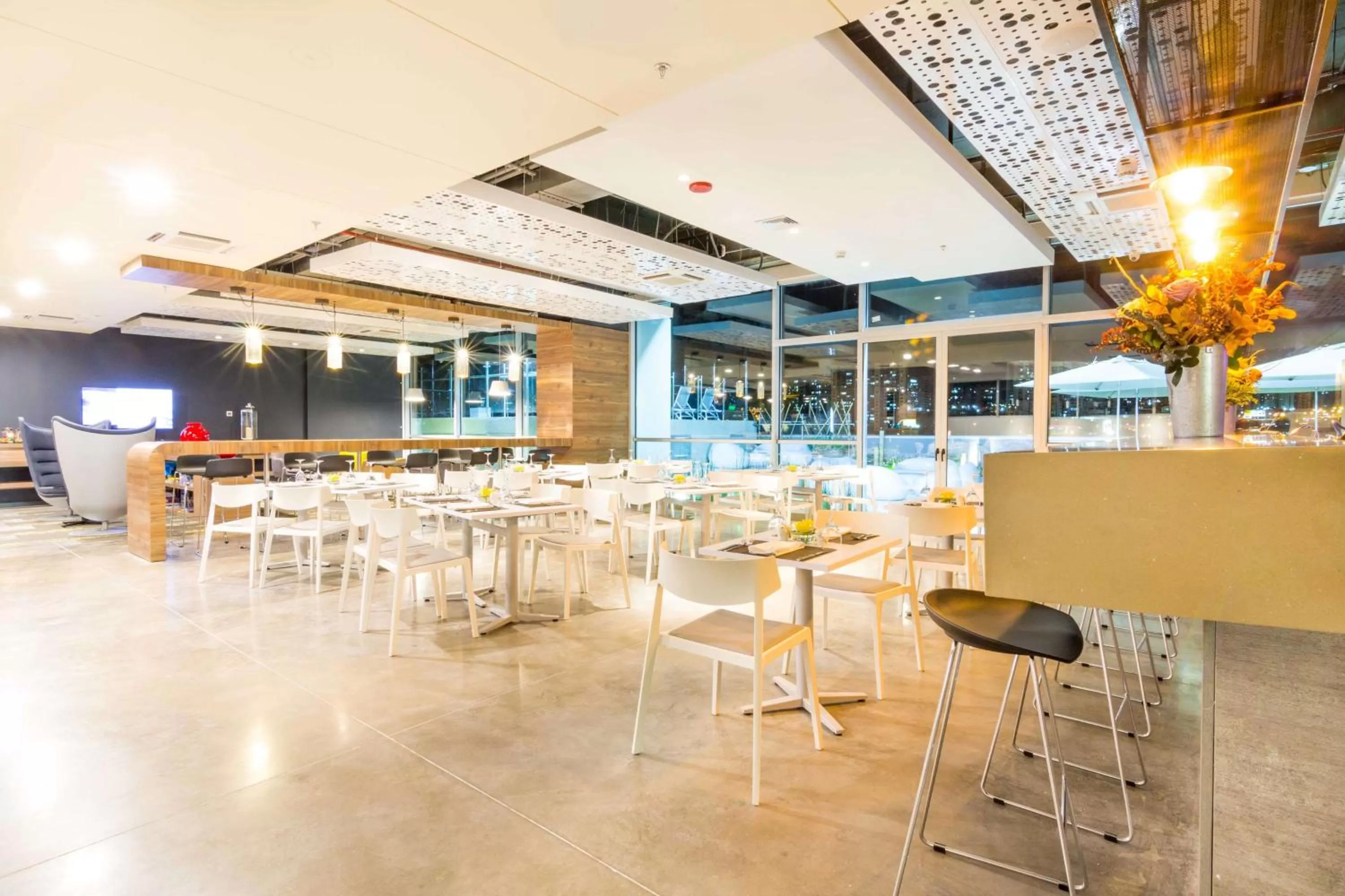 Restaurant/places to eat in Sonesta Hotel Bucaramanga