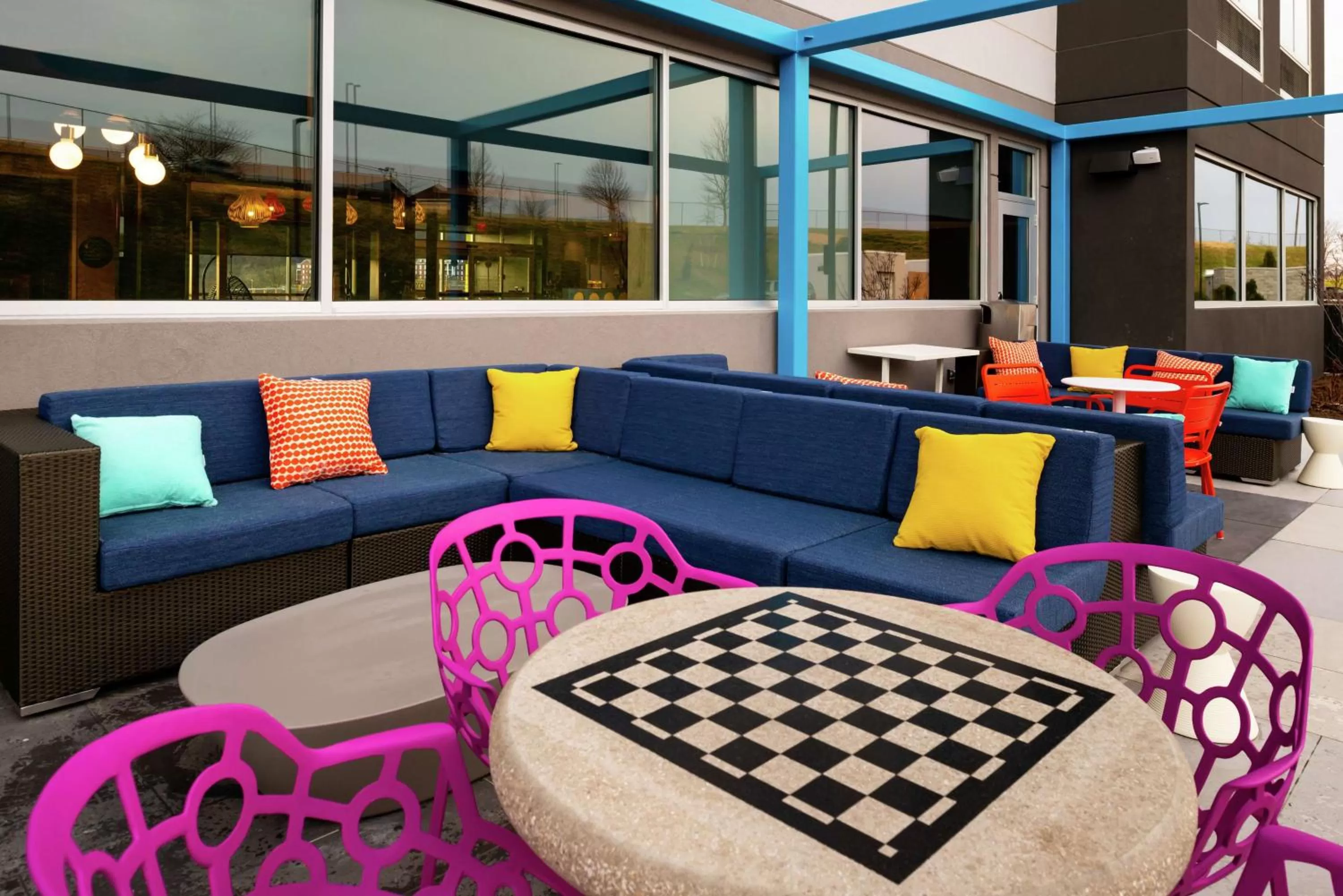 Patio in Tru By Hilton Staunton