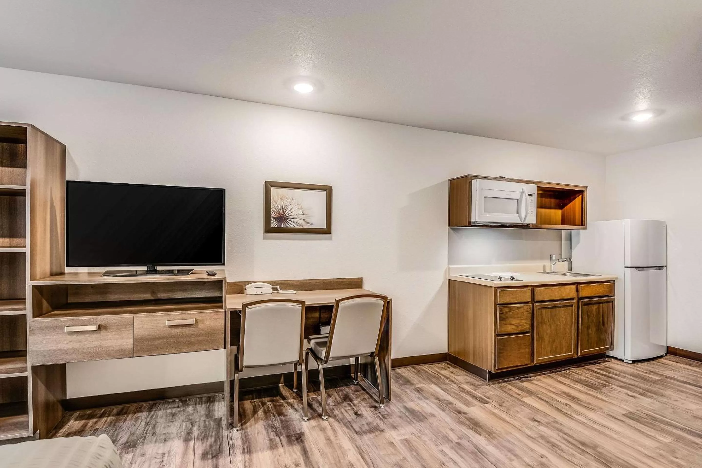 Photo of the whole room in WoodSpring Suites West Des Moines