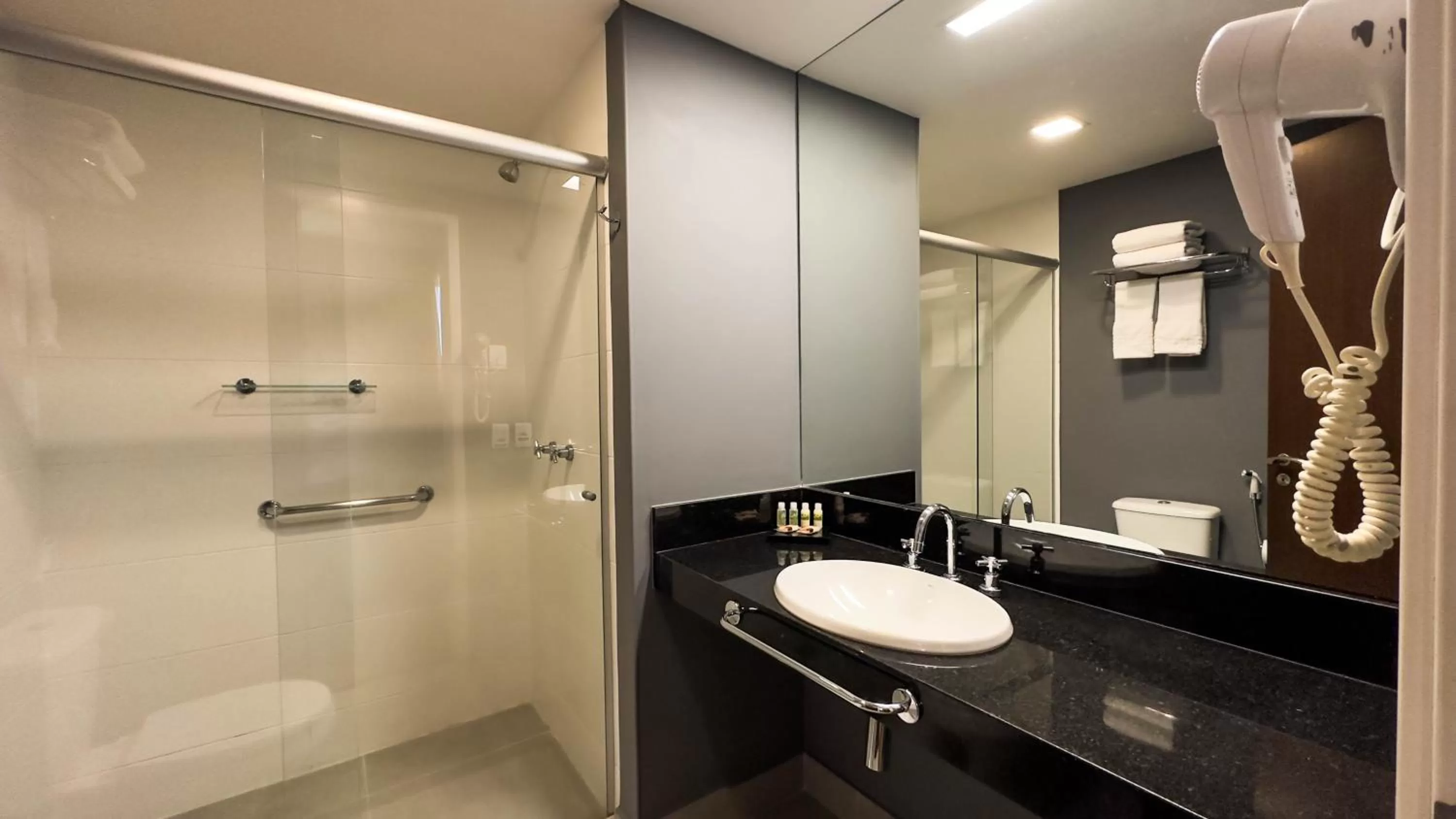 Bathroom in Hotel Vivenzo Savassi Belo Horizonte