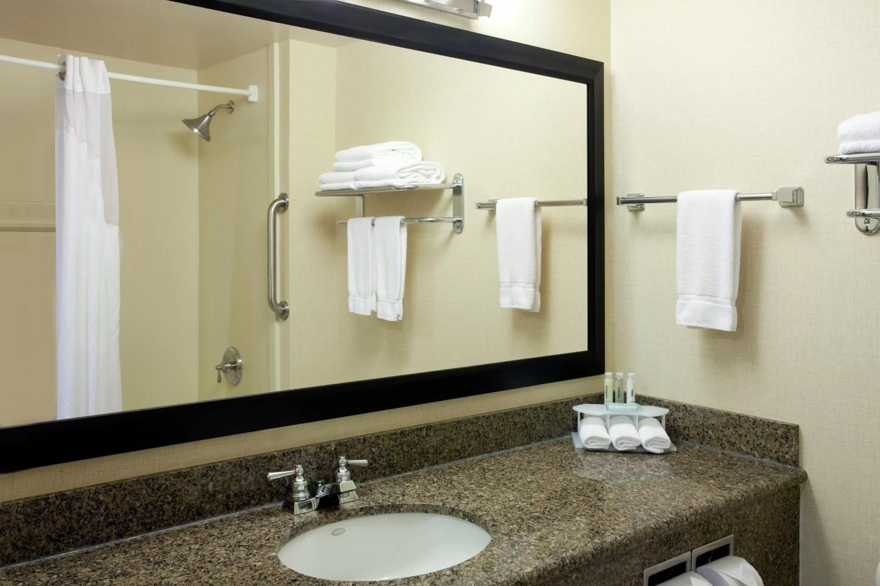 Bathroom in Holiday Inn Express Klamath - Redwood Ntl Pk Area by IHG