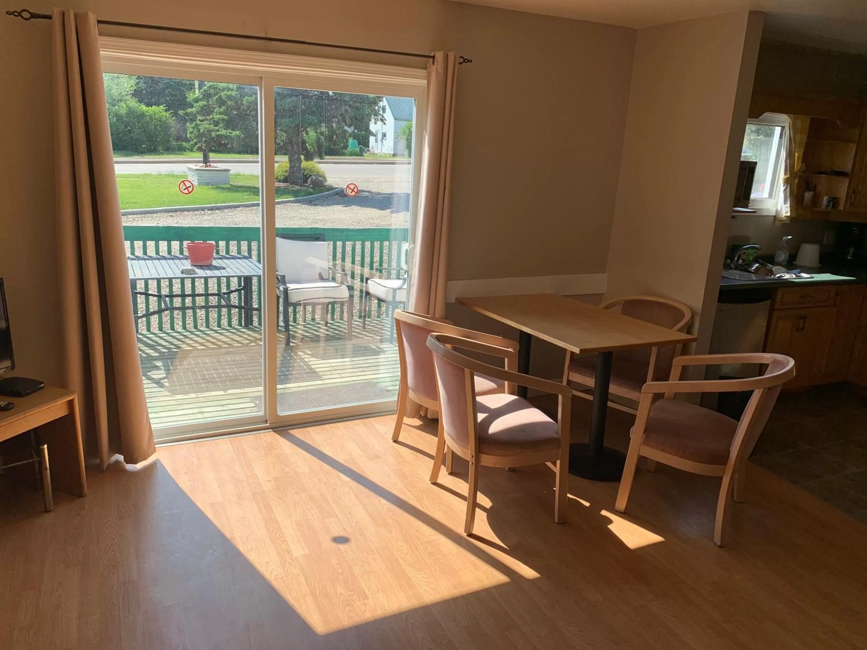 Balcony/Terrace in Gateway Motel