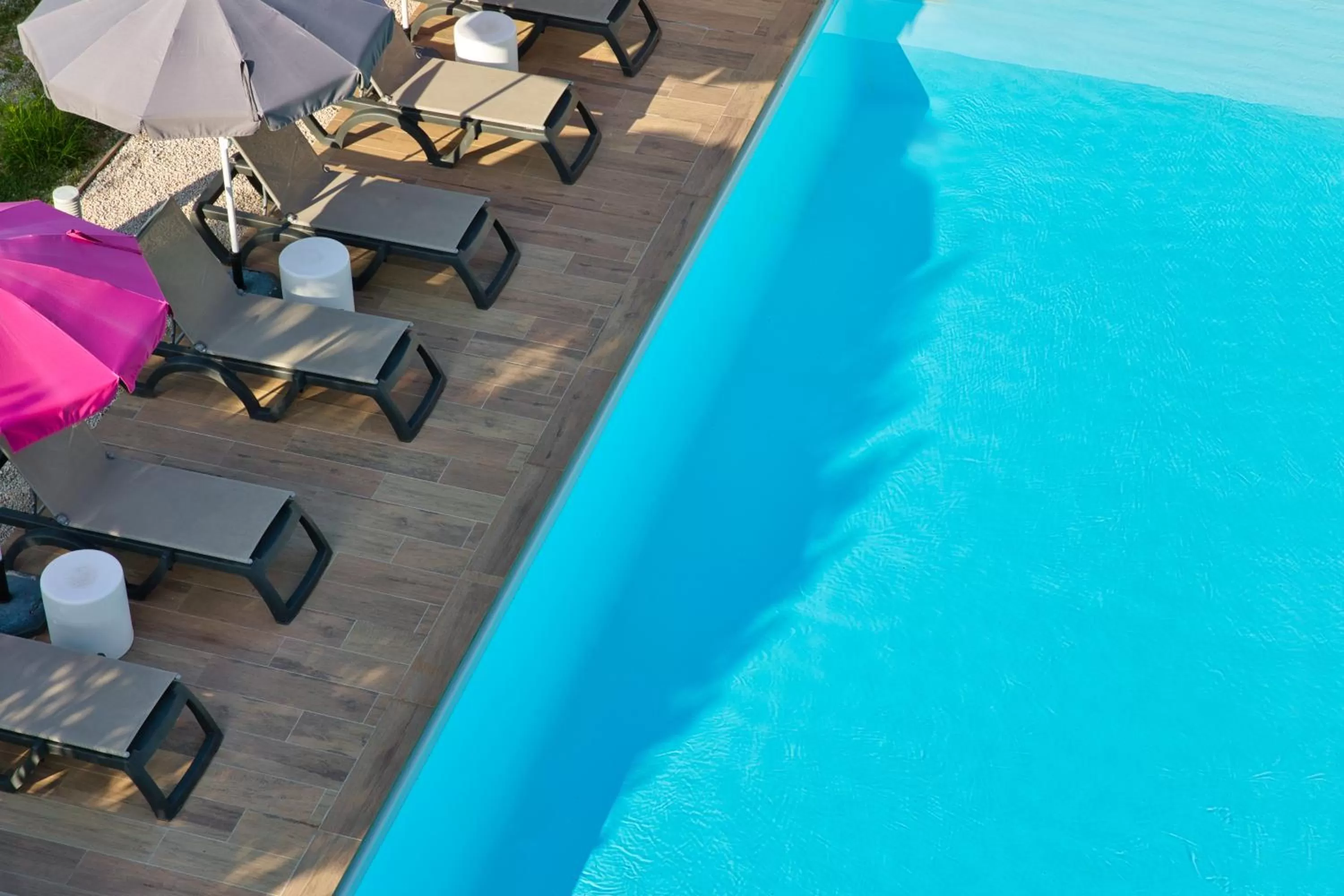 Pool view in Best Western Hotelio Montpellier Sud