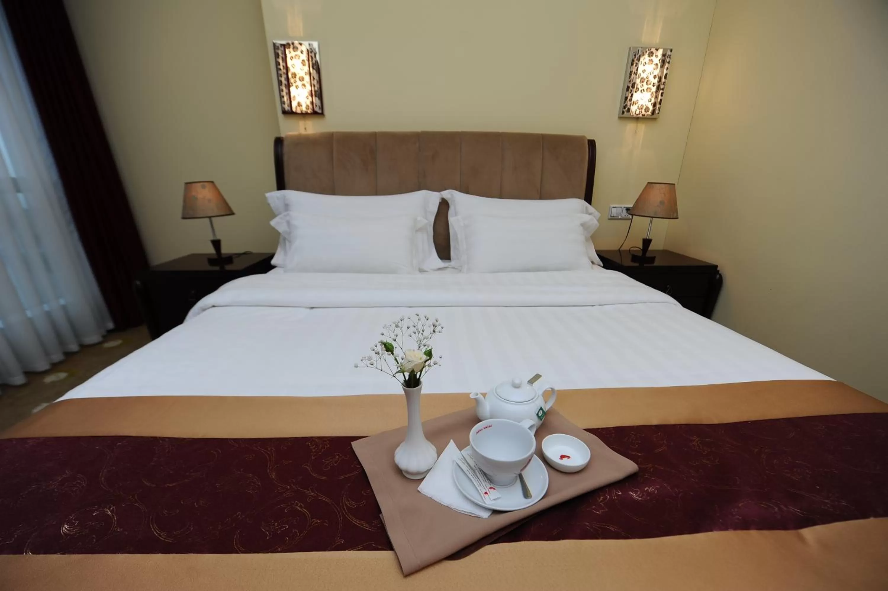 Food and drinks, Bed in Hotel Aisi