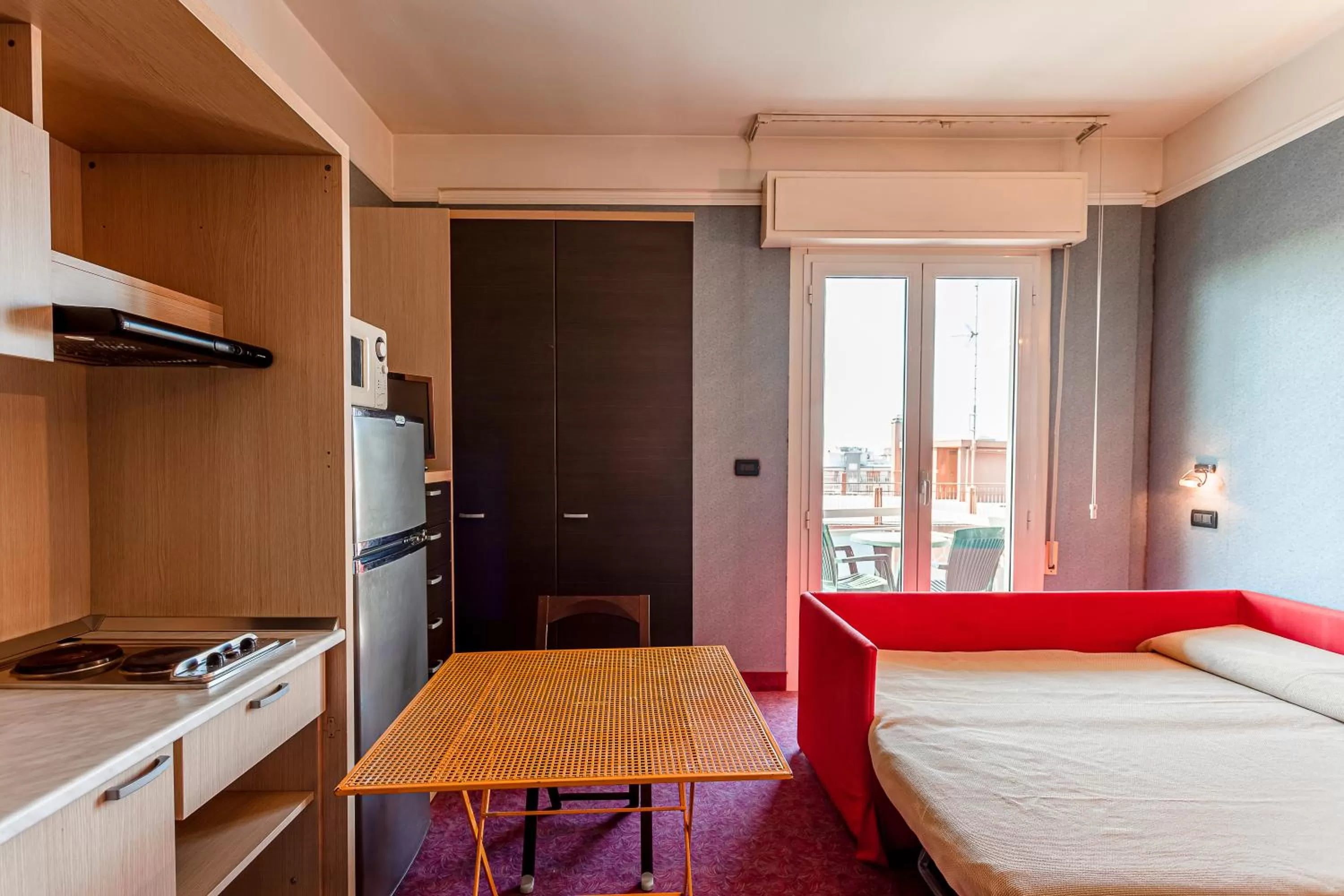 Kitchen or kitchenette, Bed in Residence & Suites