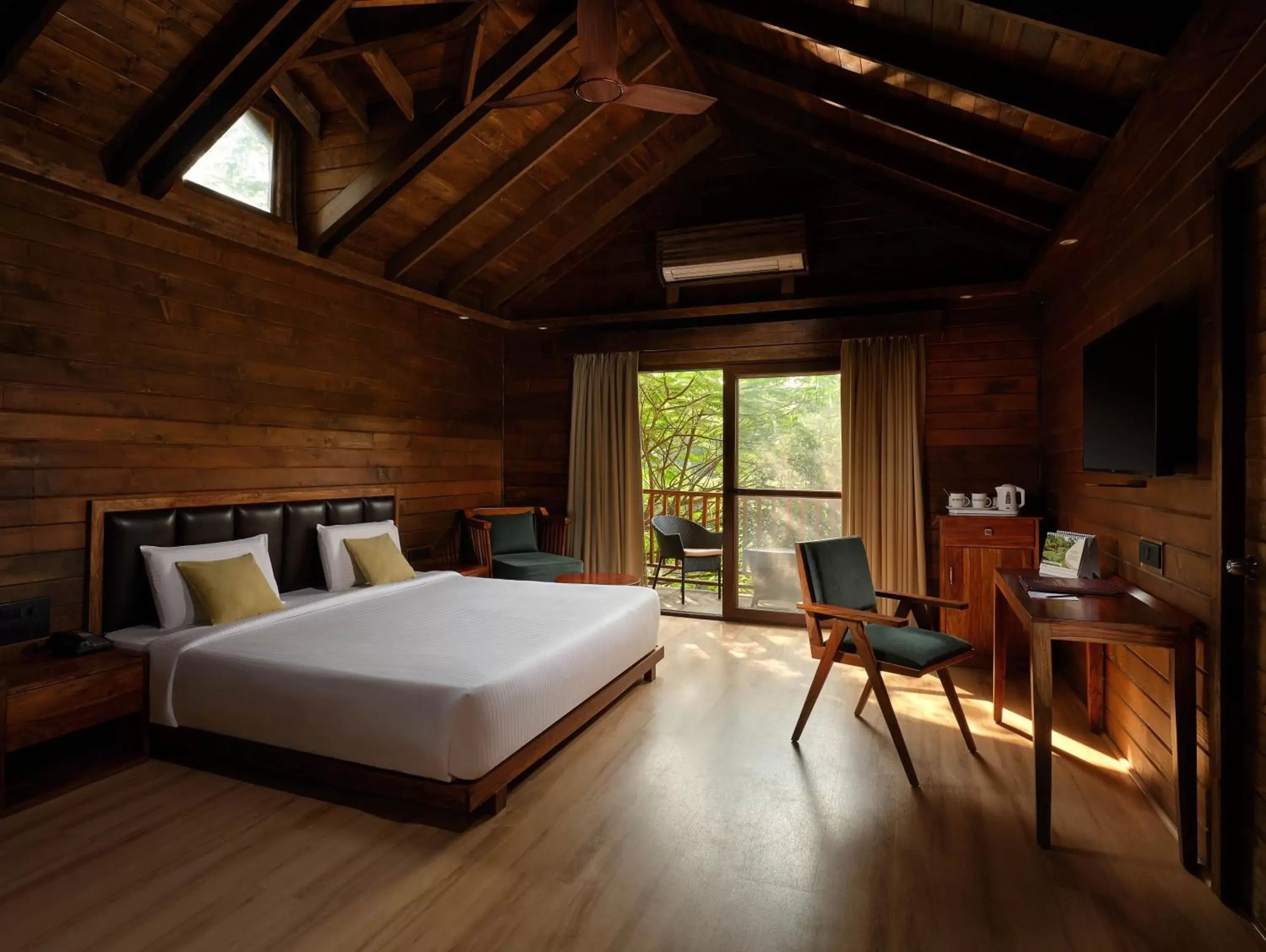 King Room with Balcony in The Ananta Udaipur King Room with Balcony in The Ananta Udaipur