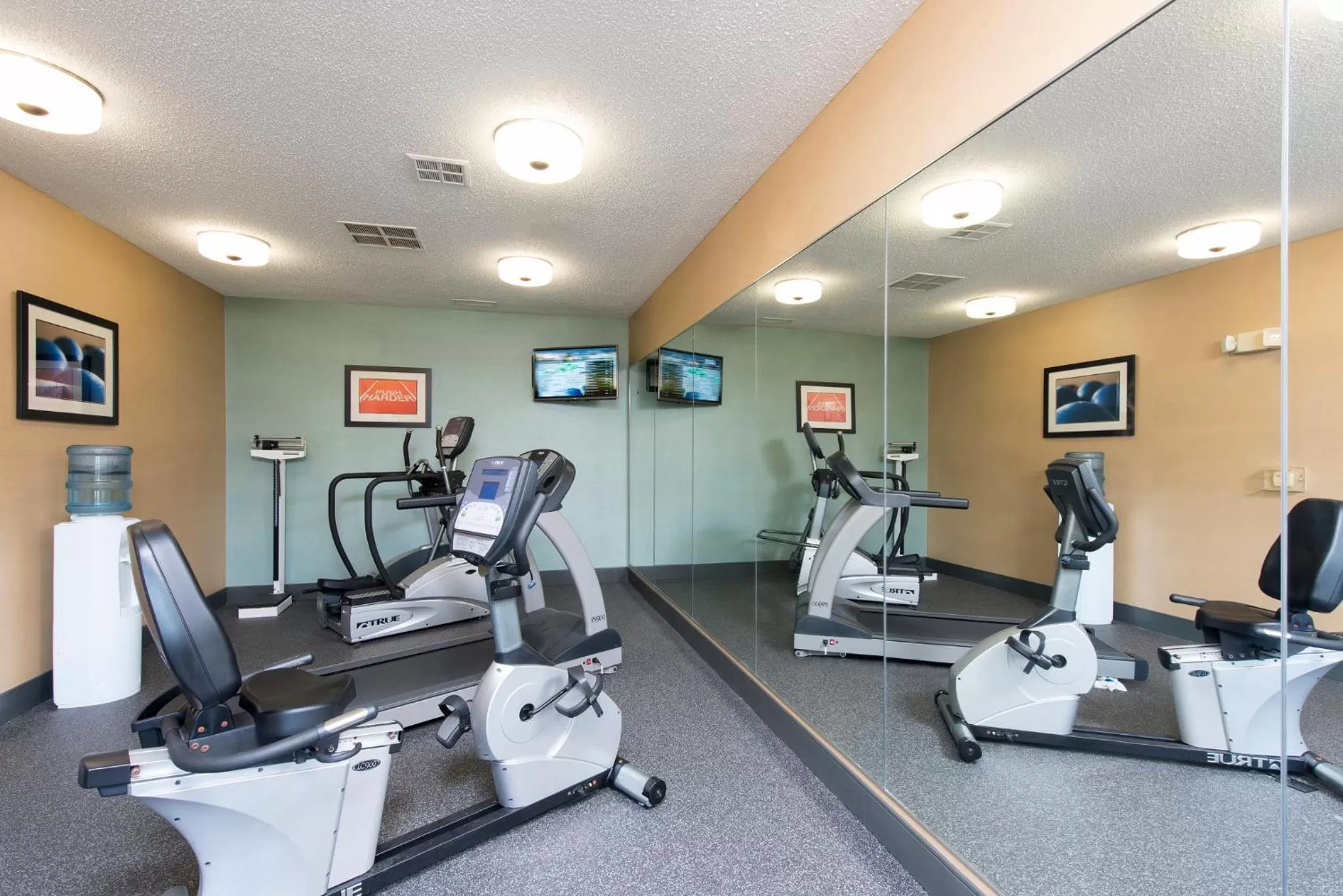 Fitness centre/facilities in Holiday Inn Express Gas City by IHG