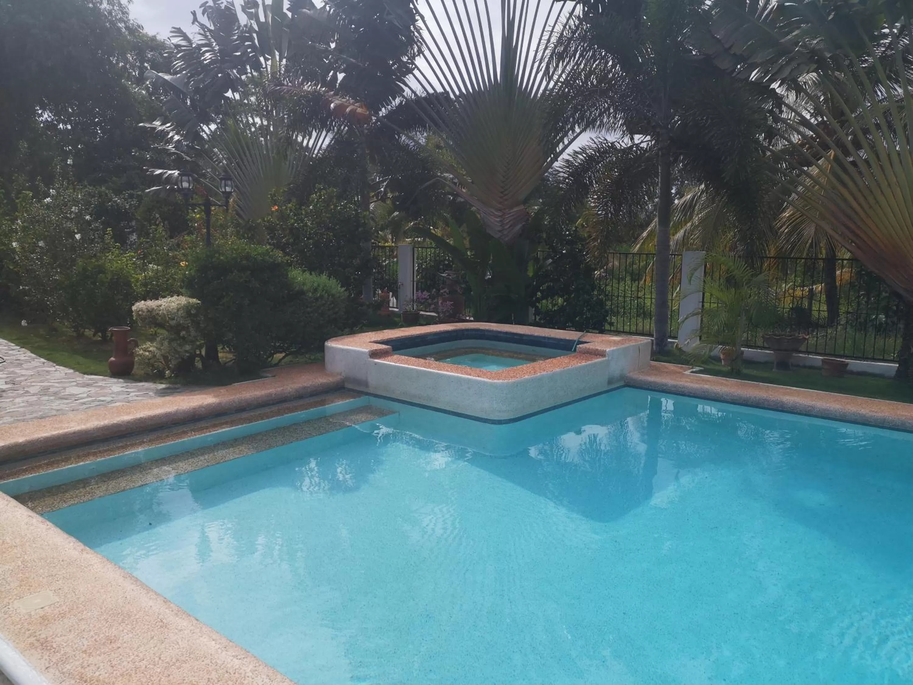Swimming pool in Garden Bungalows Resort