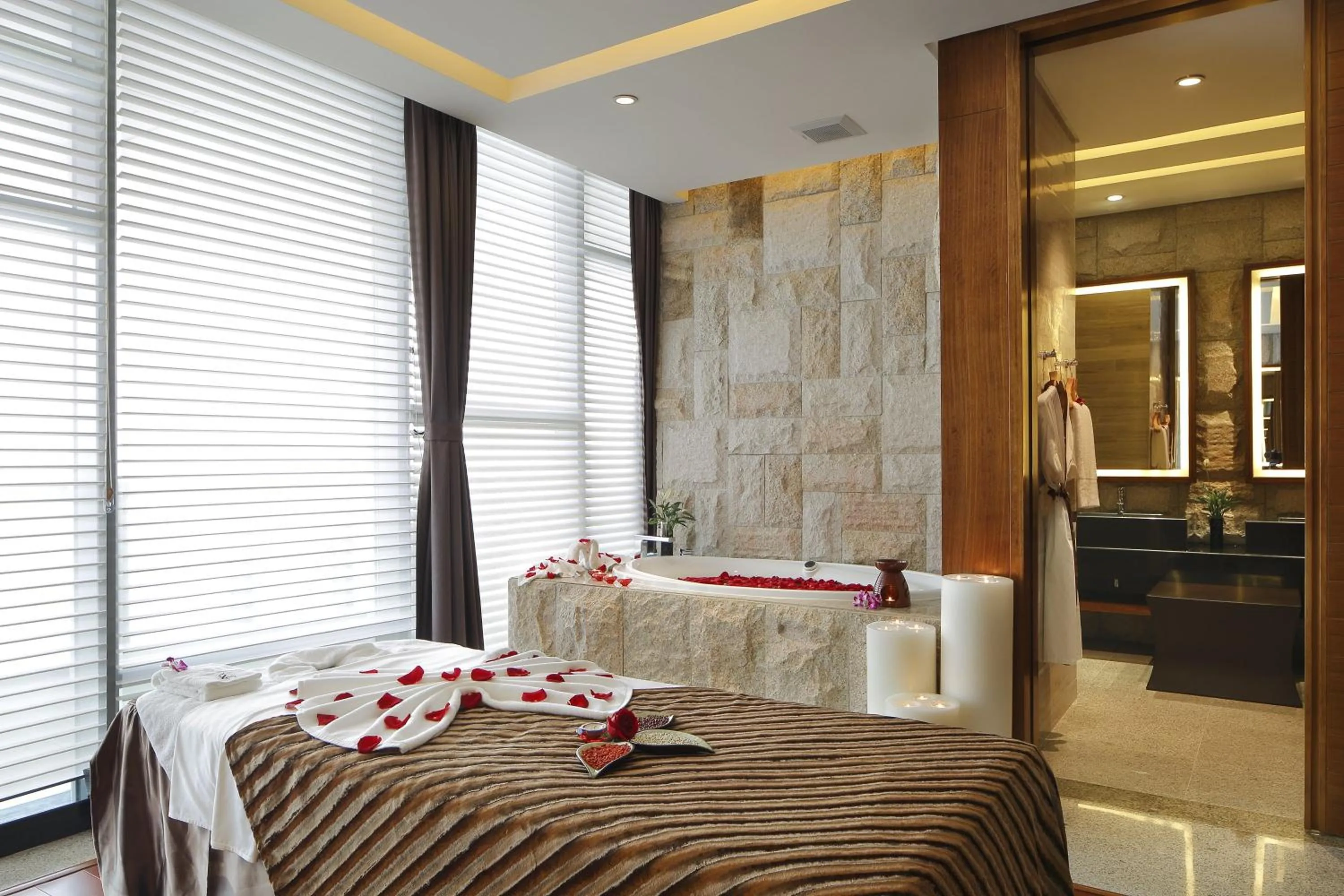 Spa and wellness centre/facilities, Bed in InterContinental Changsha