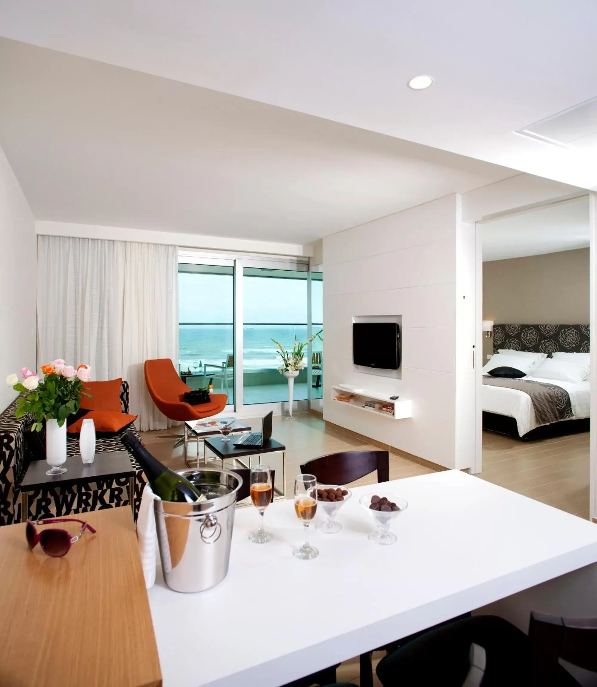 Executive Suite with Sea View in West All Suites Hotel Ashdod Executive Suite with Sea View in West All Suites Hotel Ashdod