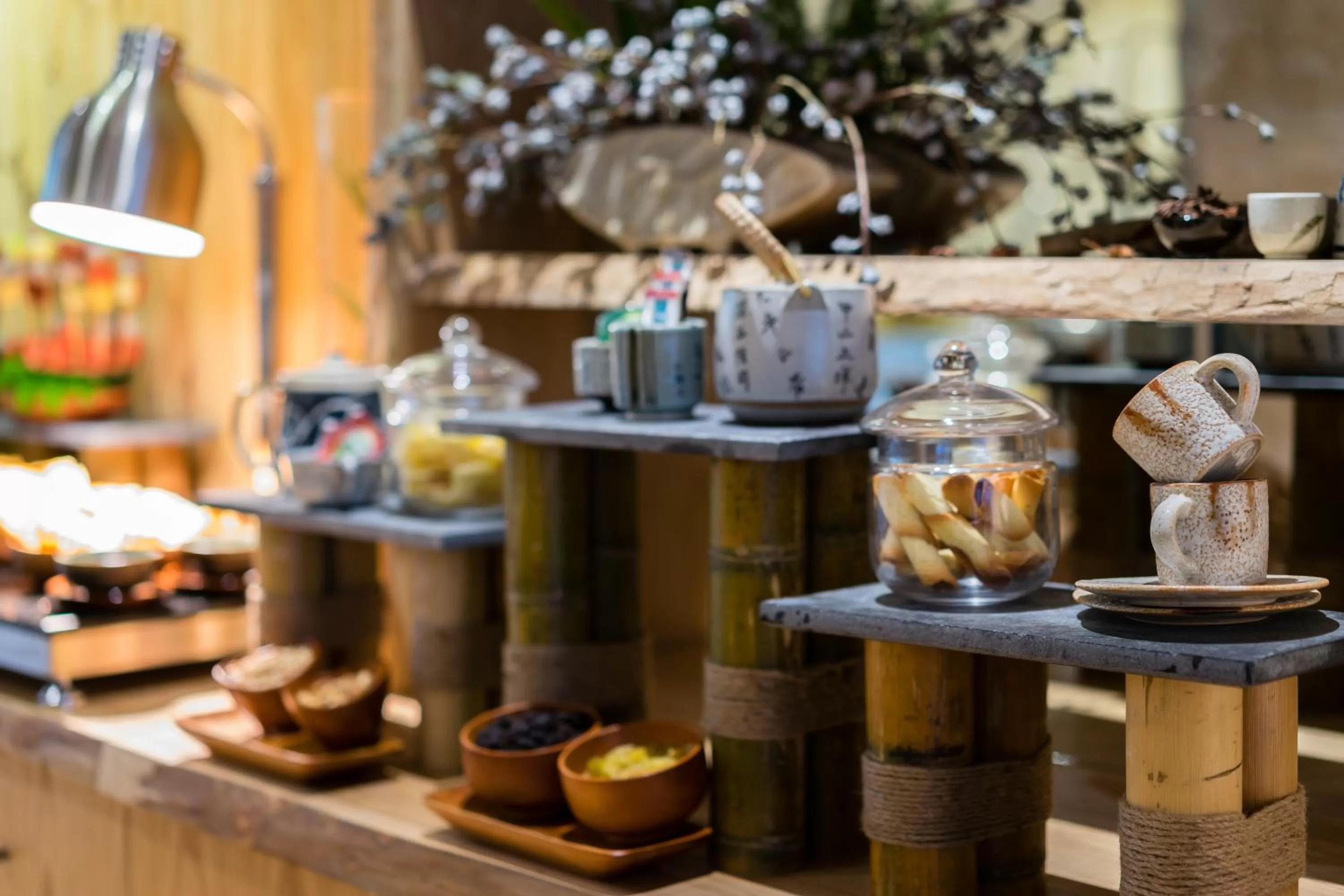 Food and drinks in Silverland Yen Hotel