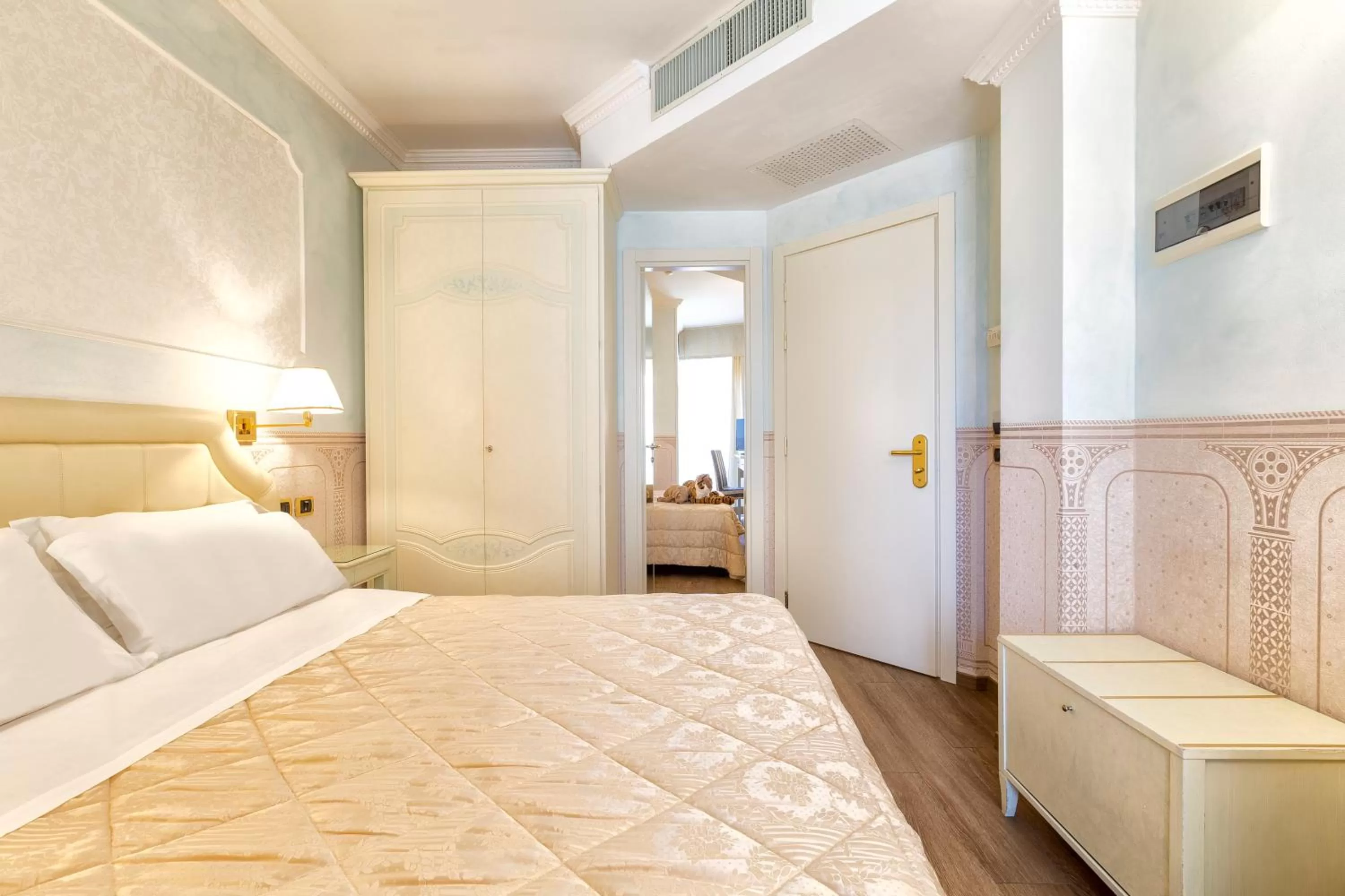 Bedroom, Bed in Hotel Baia Imperiale