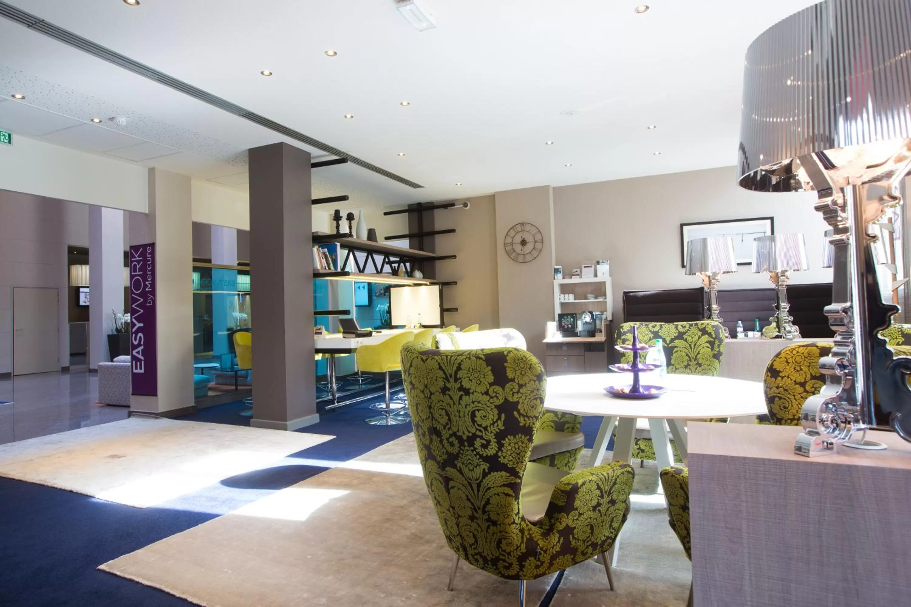 Lounge or bar in Mercure Nantes Centre Grand Hotel