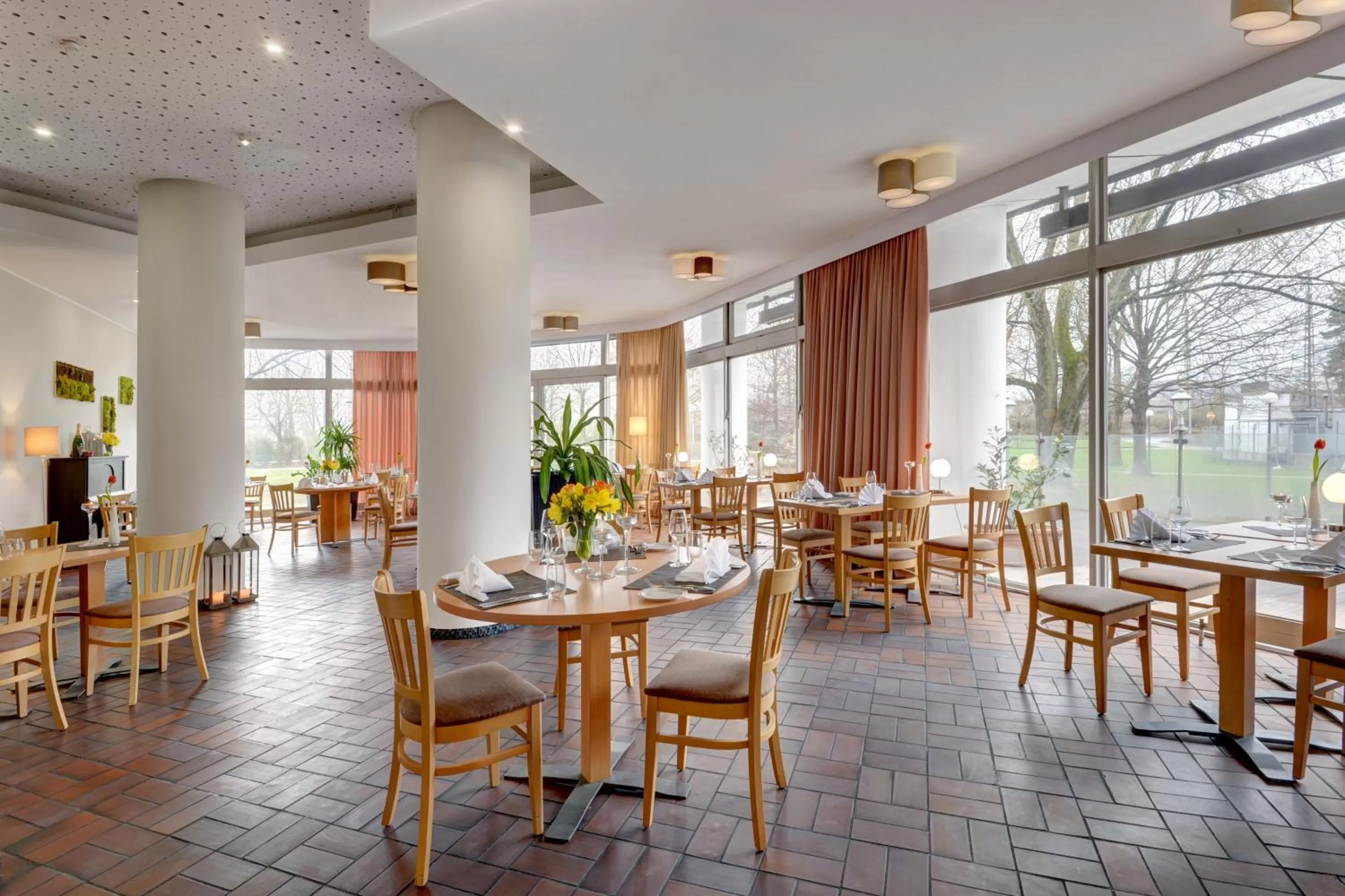 Restaurant/places to eat in Ringhotel Parkhotel Witten