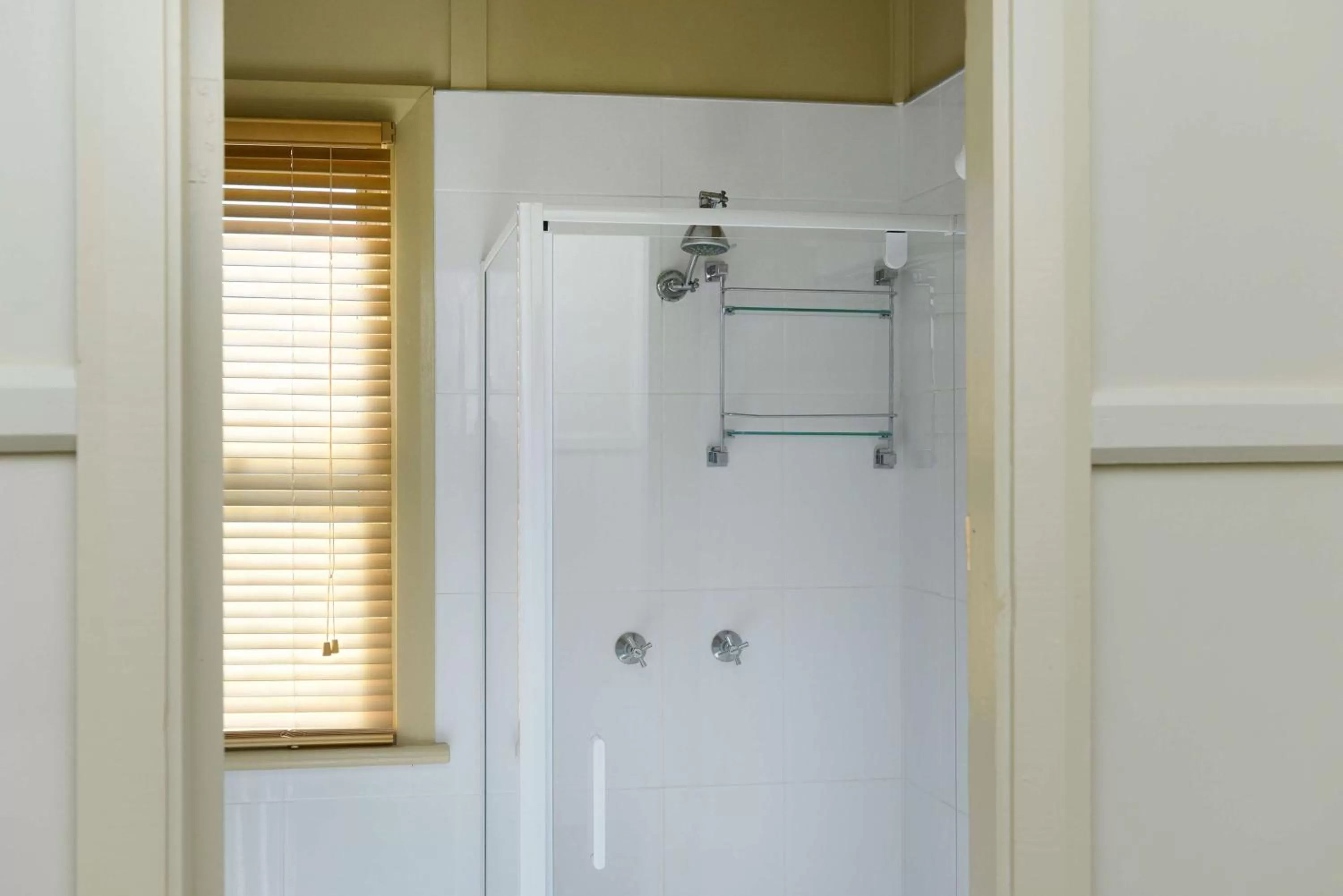 Bathroom in Rydges Armidale