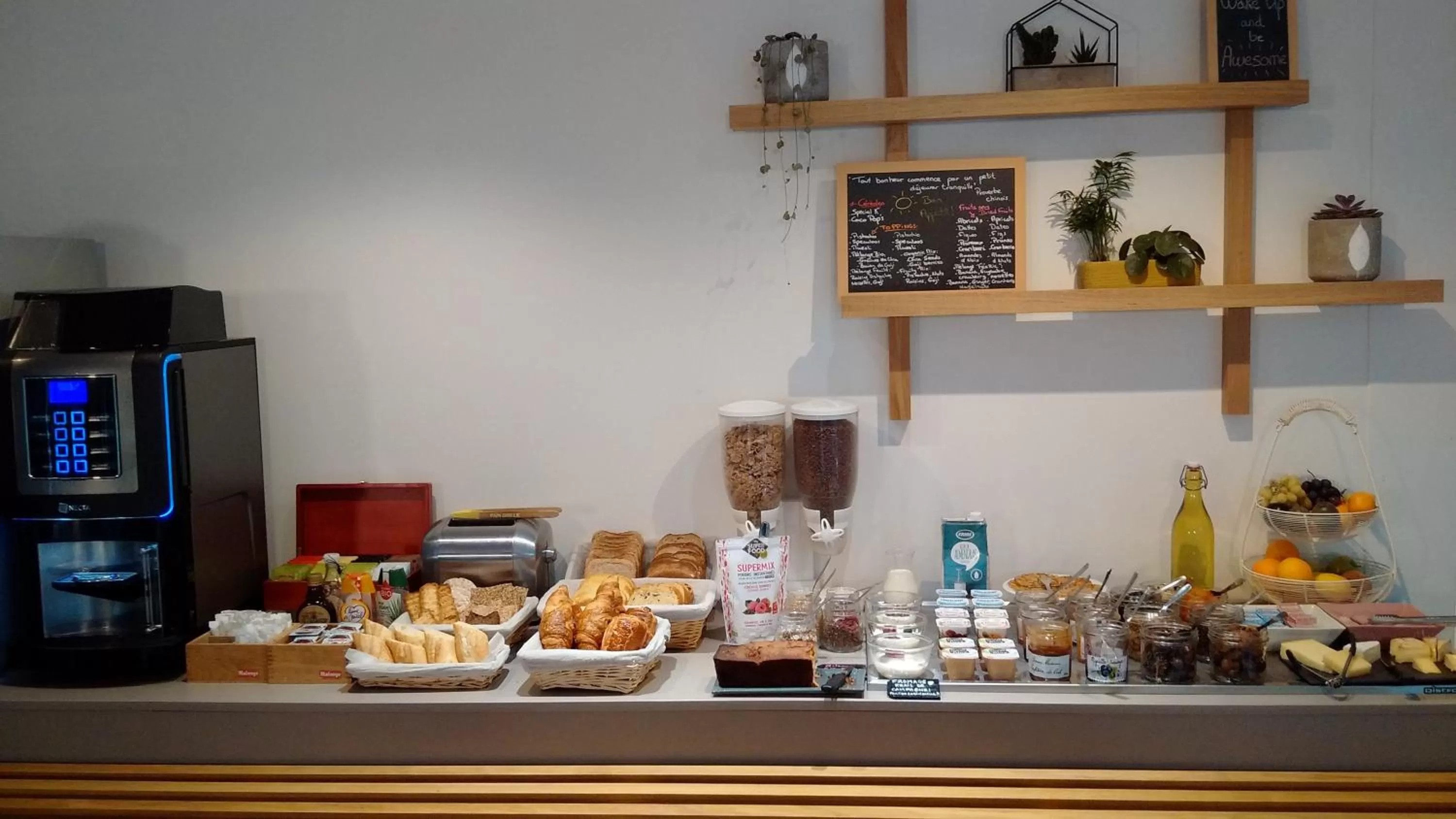 Restaurant/places to eat in HALT HOTEL - Choisissez l'Hôtellerie Indépendante