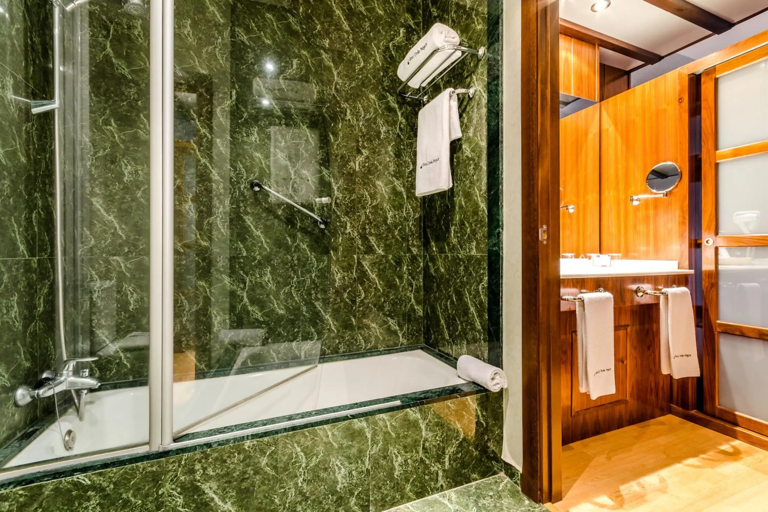 Junior Suite in Hotel Doña Brígida – Salamanca Forum Junior Suite in Hotel Doña Brígida – Salamanca Forum