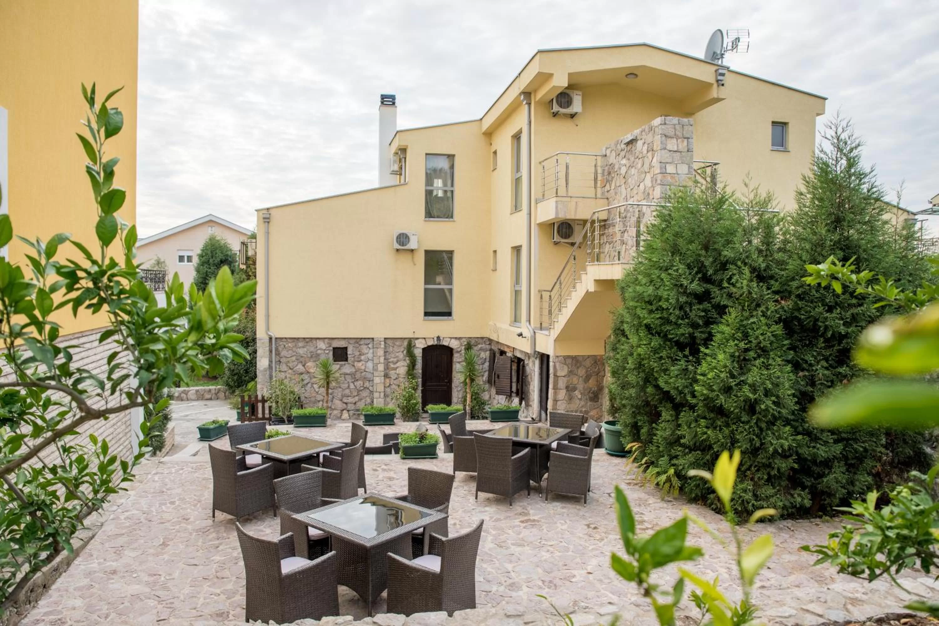 Area and facilities in Hotel Crnogorska Kuća