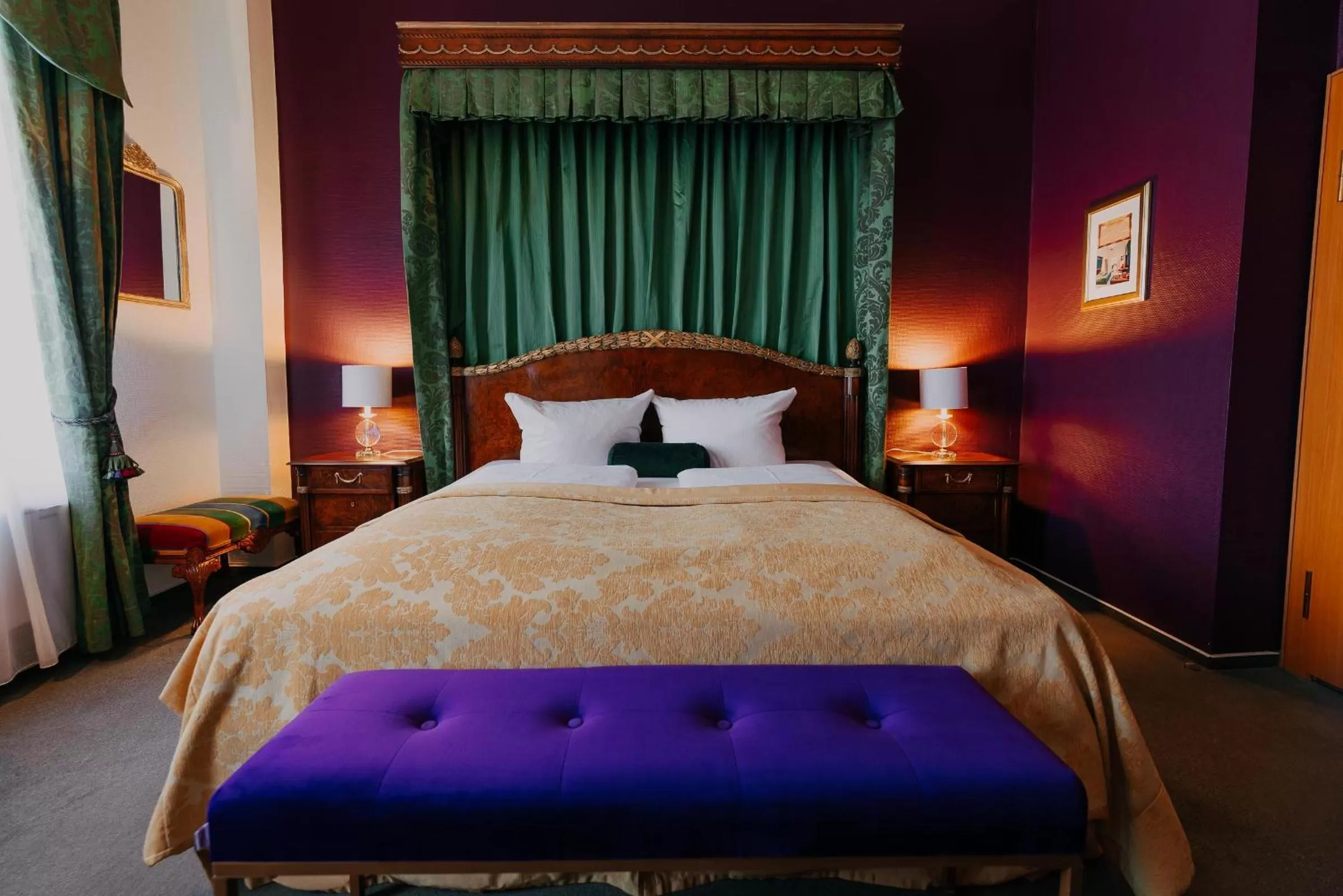 Bed in Boutique Hotel Rothenburger Hof