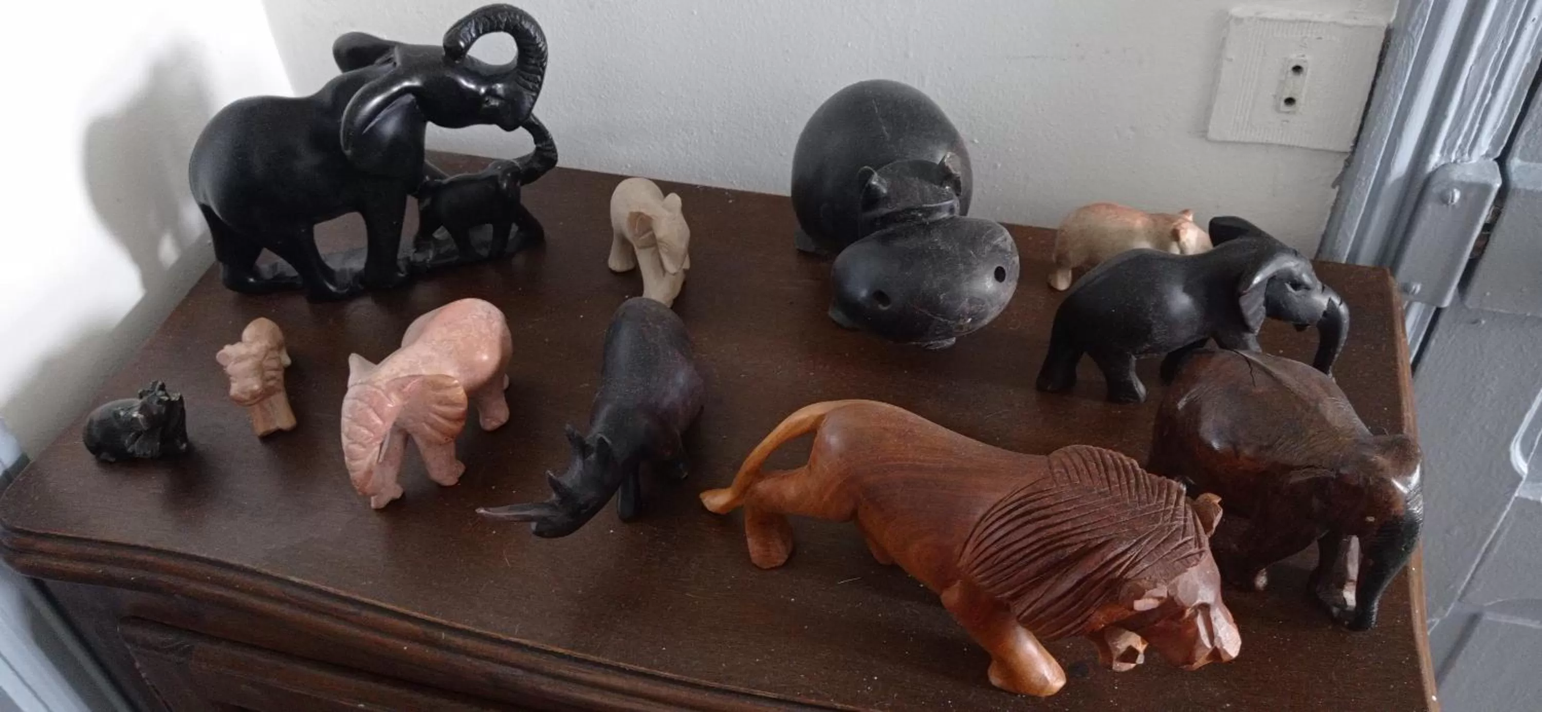 2 chambres et salle de bain un oasis de bien être Piscine et jardin Direct Gare Aéroport