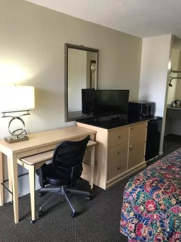 Bedroom in WESTERN MOTEL