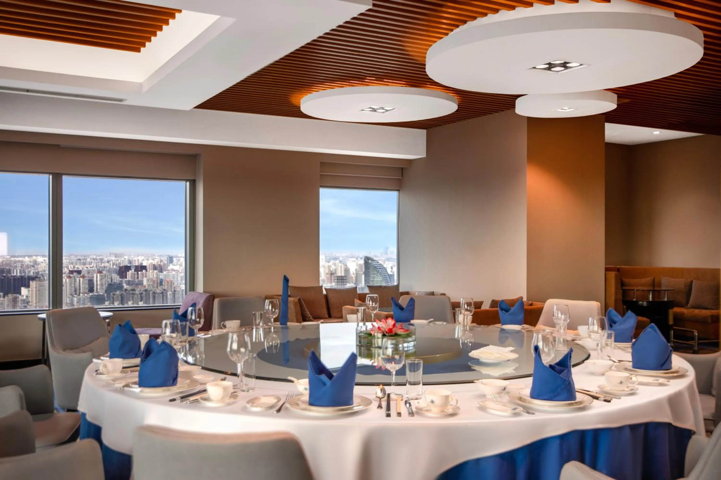 Restaurant/places to eat in Novotel Atlantis Shanghai