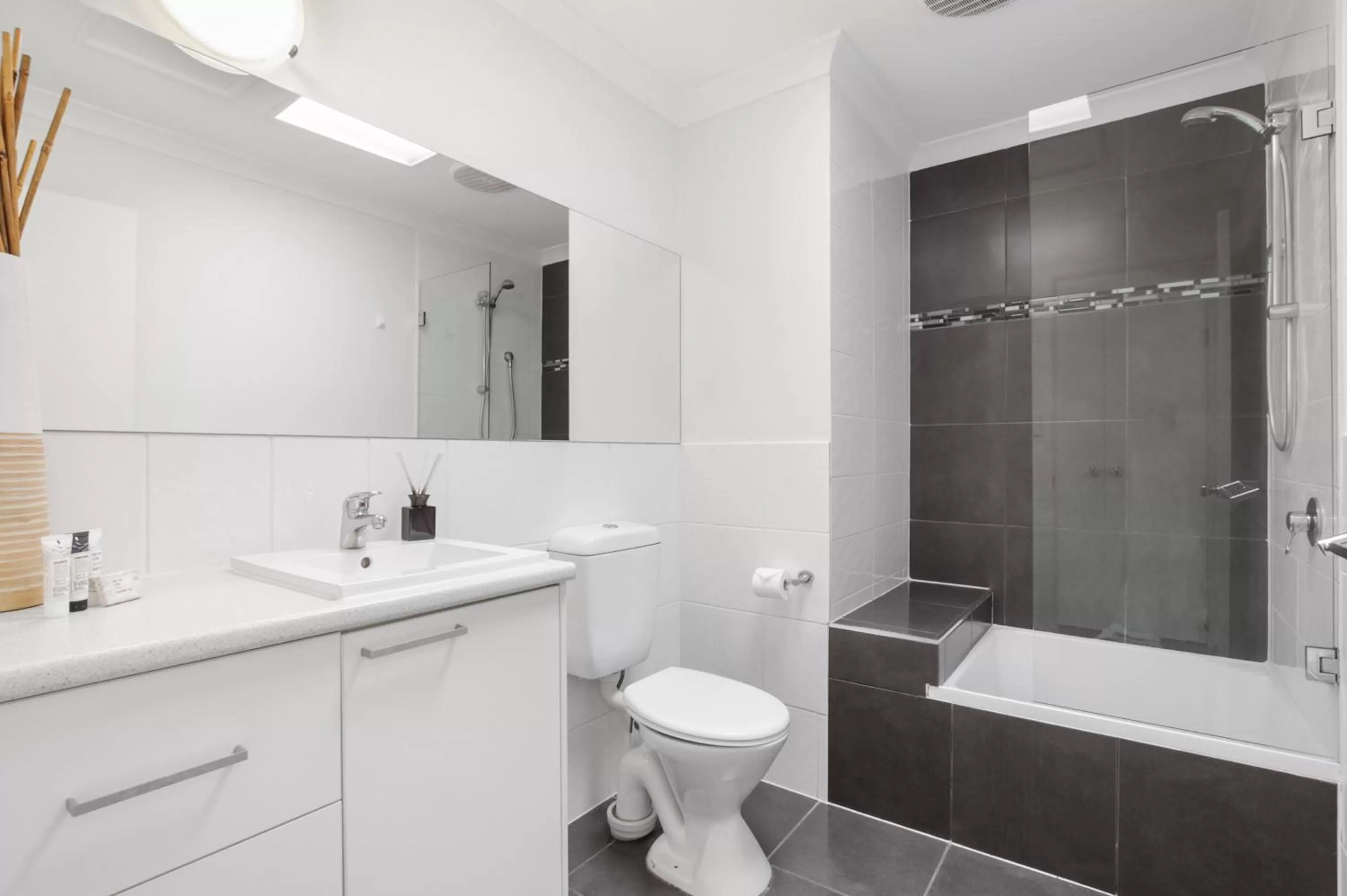 Bathroom in Gosamara Apartments