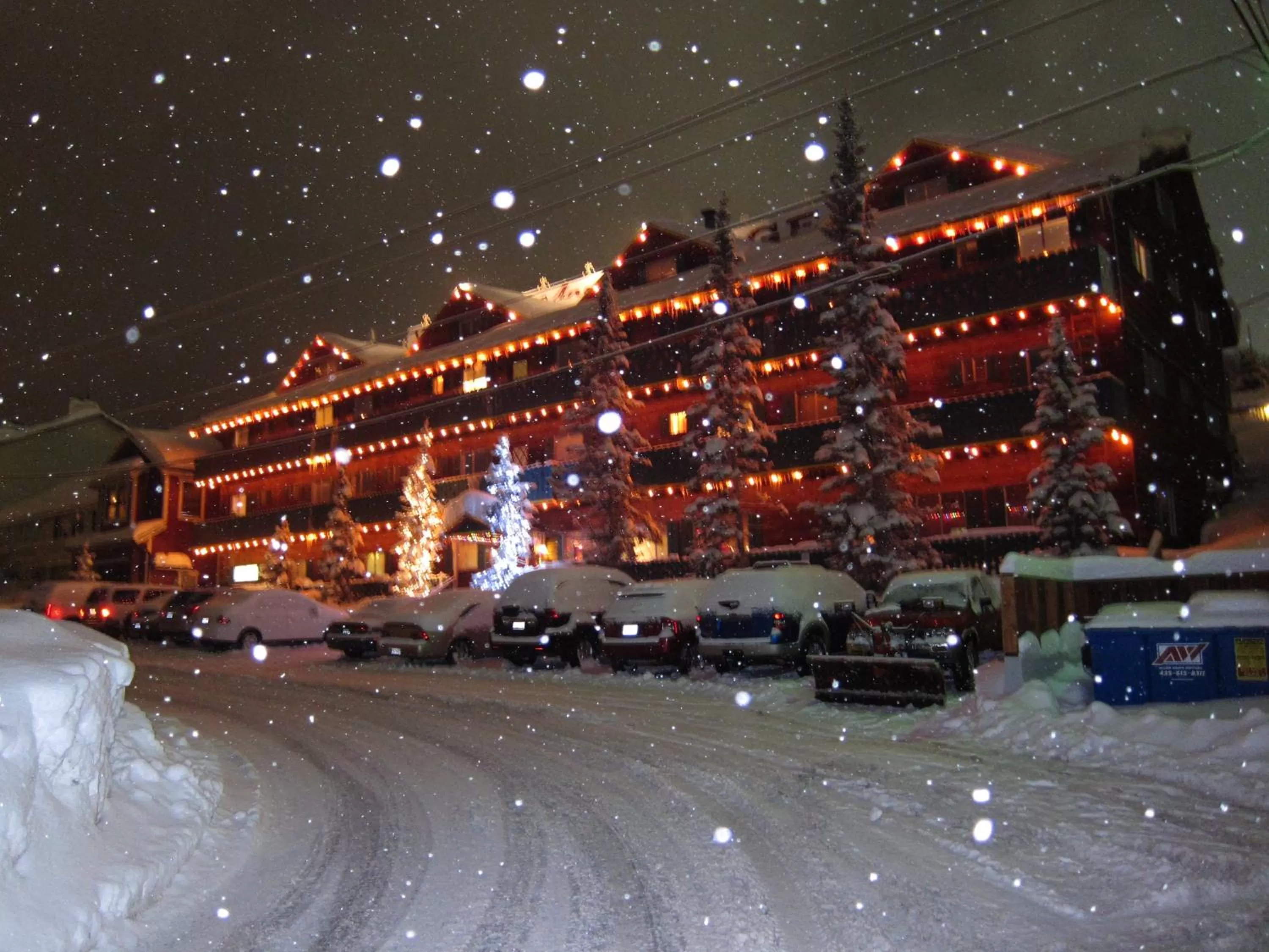 Facade/entrance in Chateau Apres Lodge