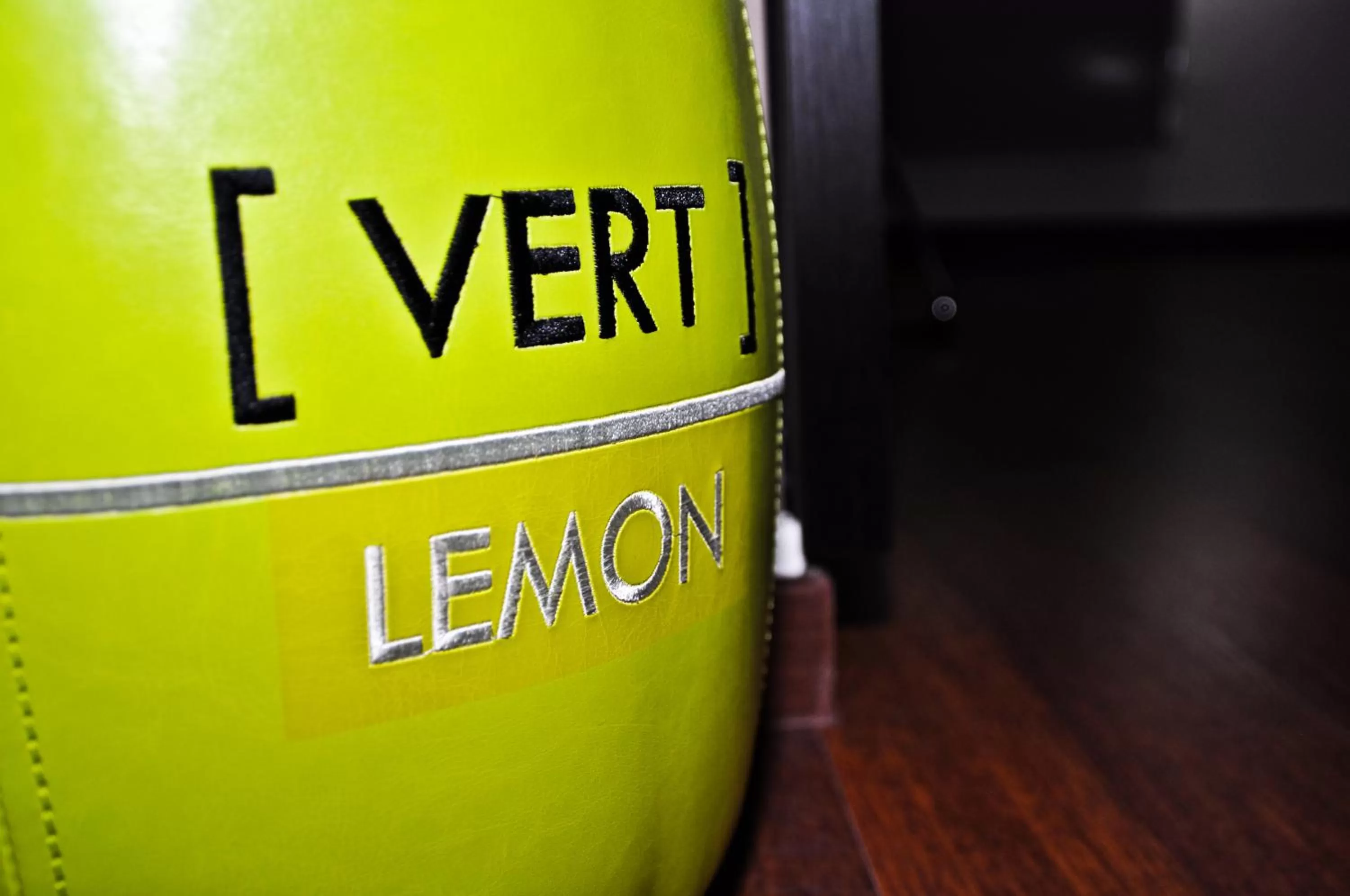 Decorative detail in L'Atrium