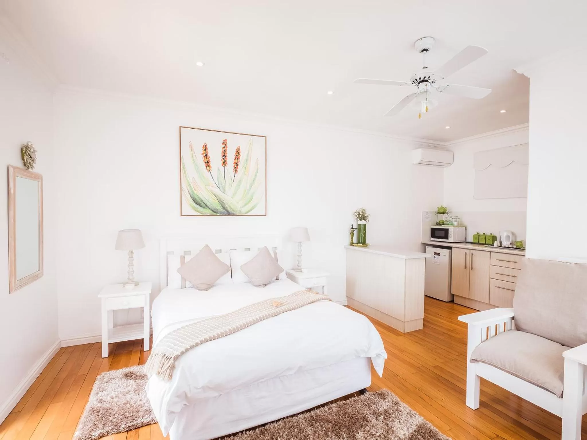 Photo of the whole room, Bed in On the Bay