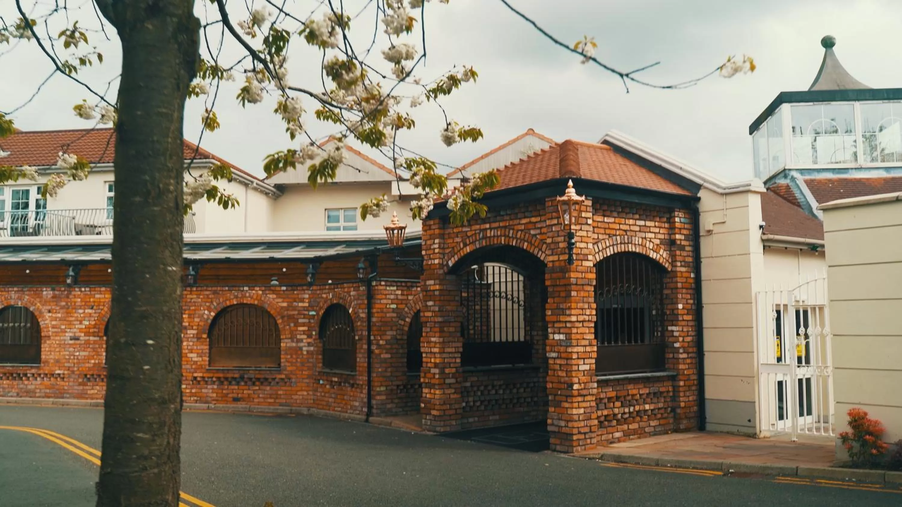 Facade/entrance in Beechlawn Hotel