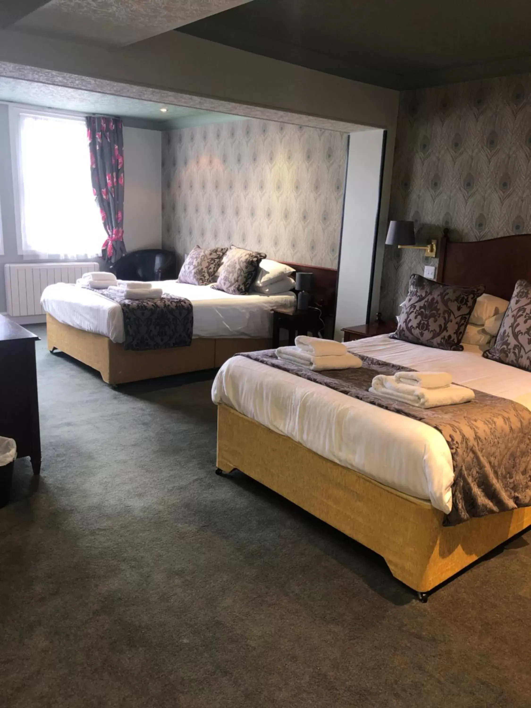 Family Double Room in The Vine Hotel, Skegness Family Double Room in The Vine Hotel, Skegness